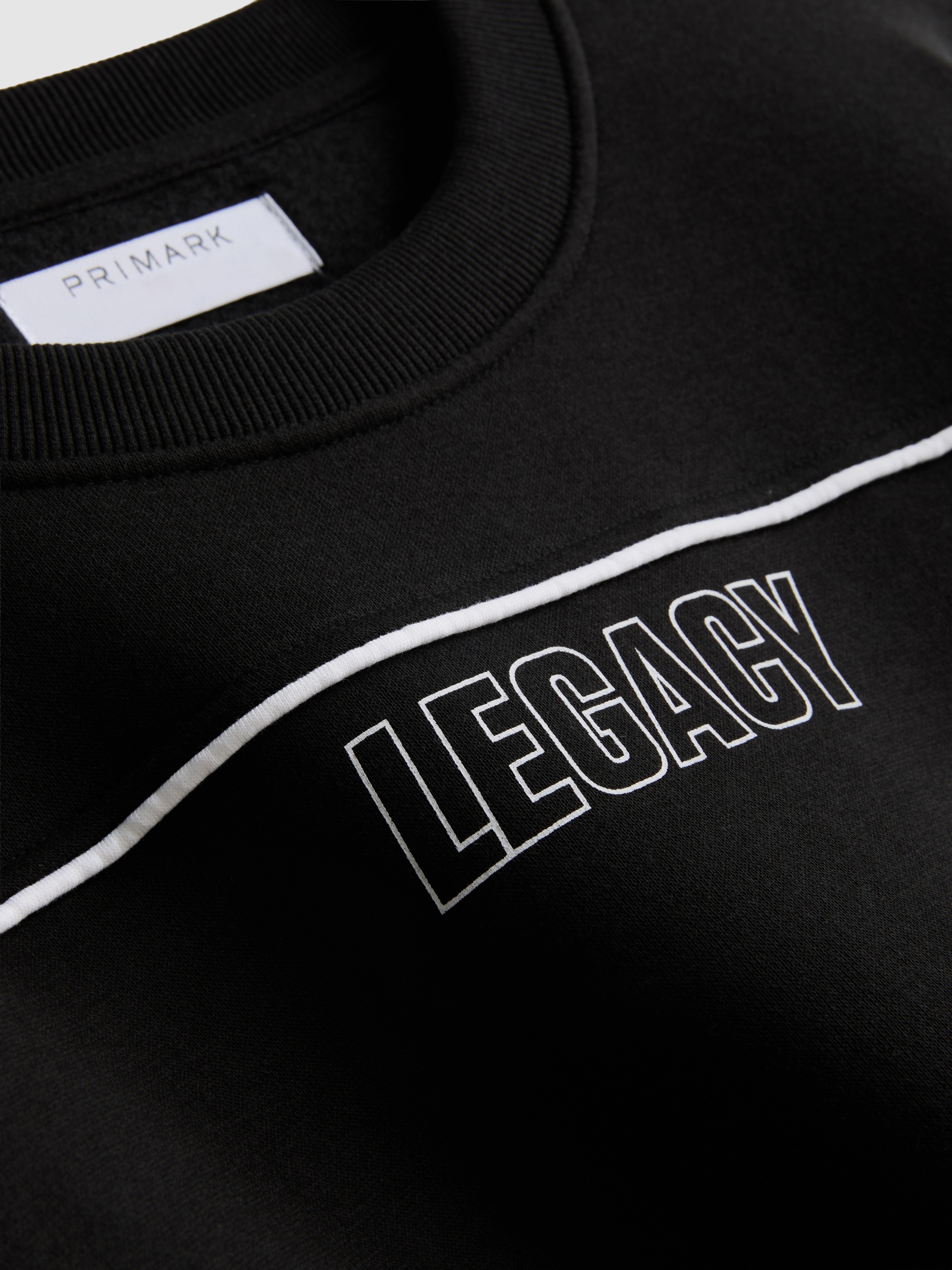 Legacy Graphic Sweatshirt - Black