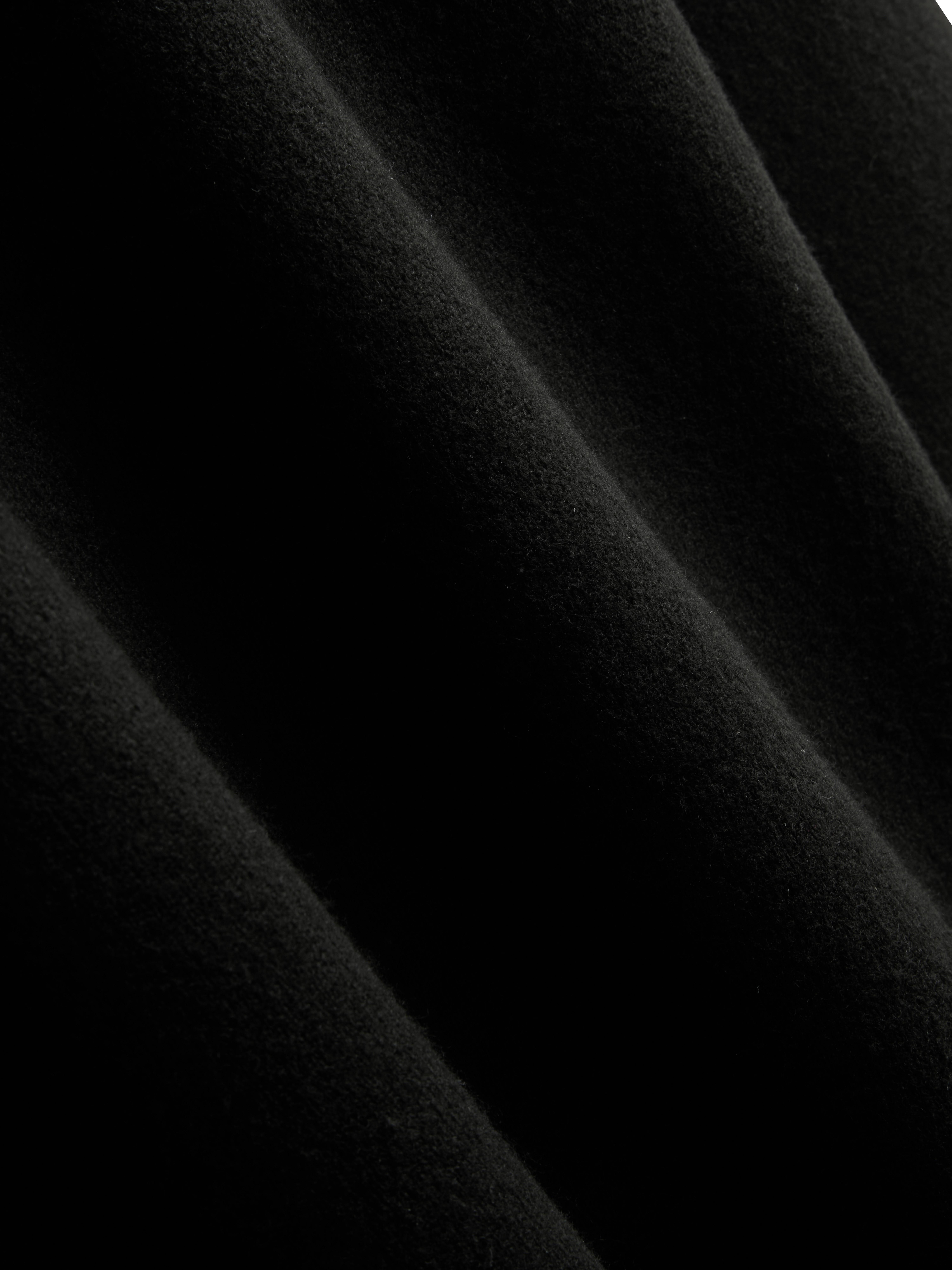 Knitted Double Layer Crew Neck Sweater - Black