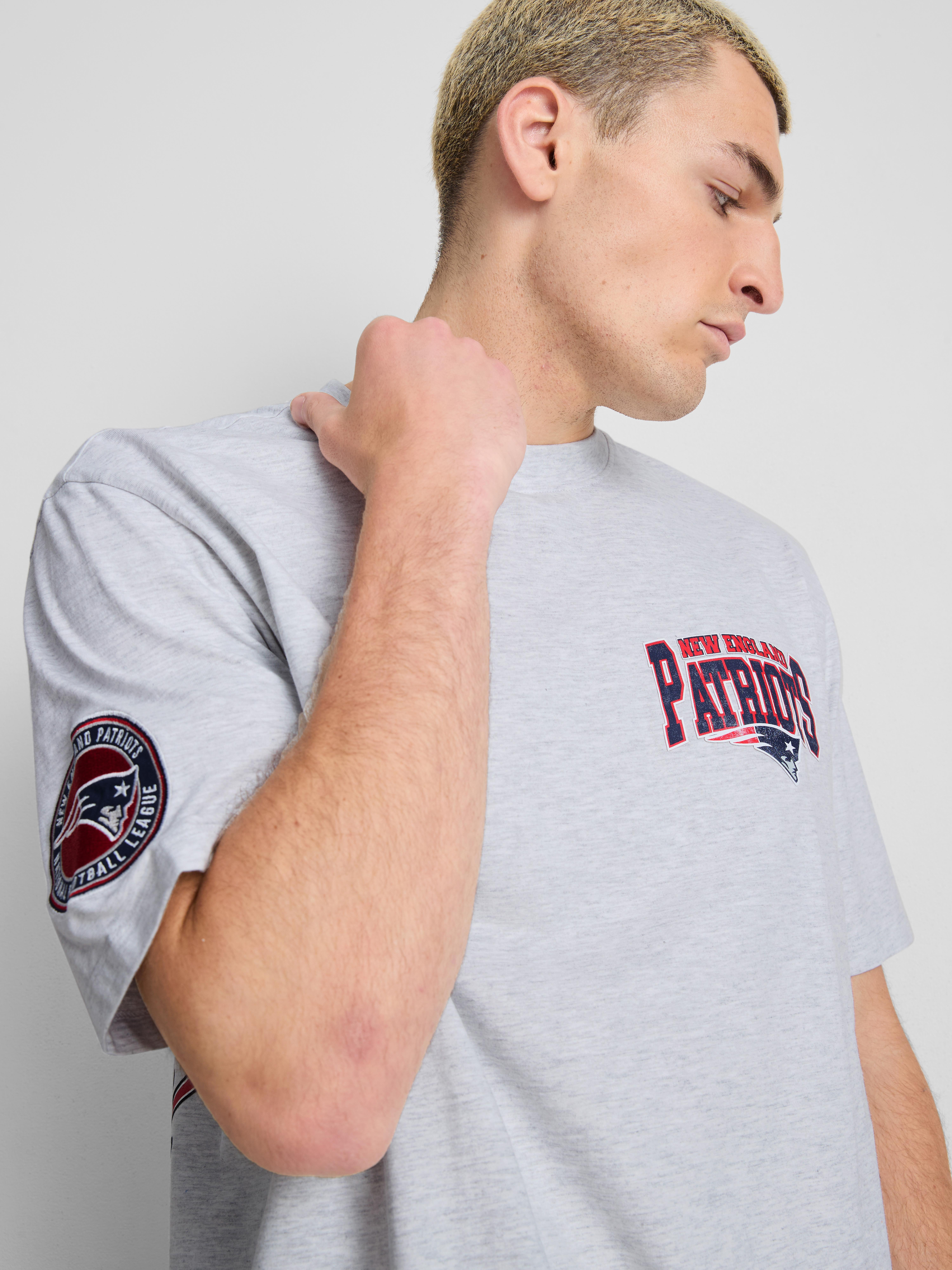 NFL New England Patriots Graphic T-Shirt - Gray Heather