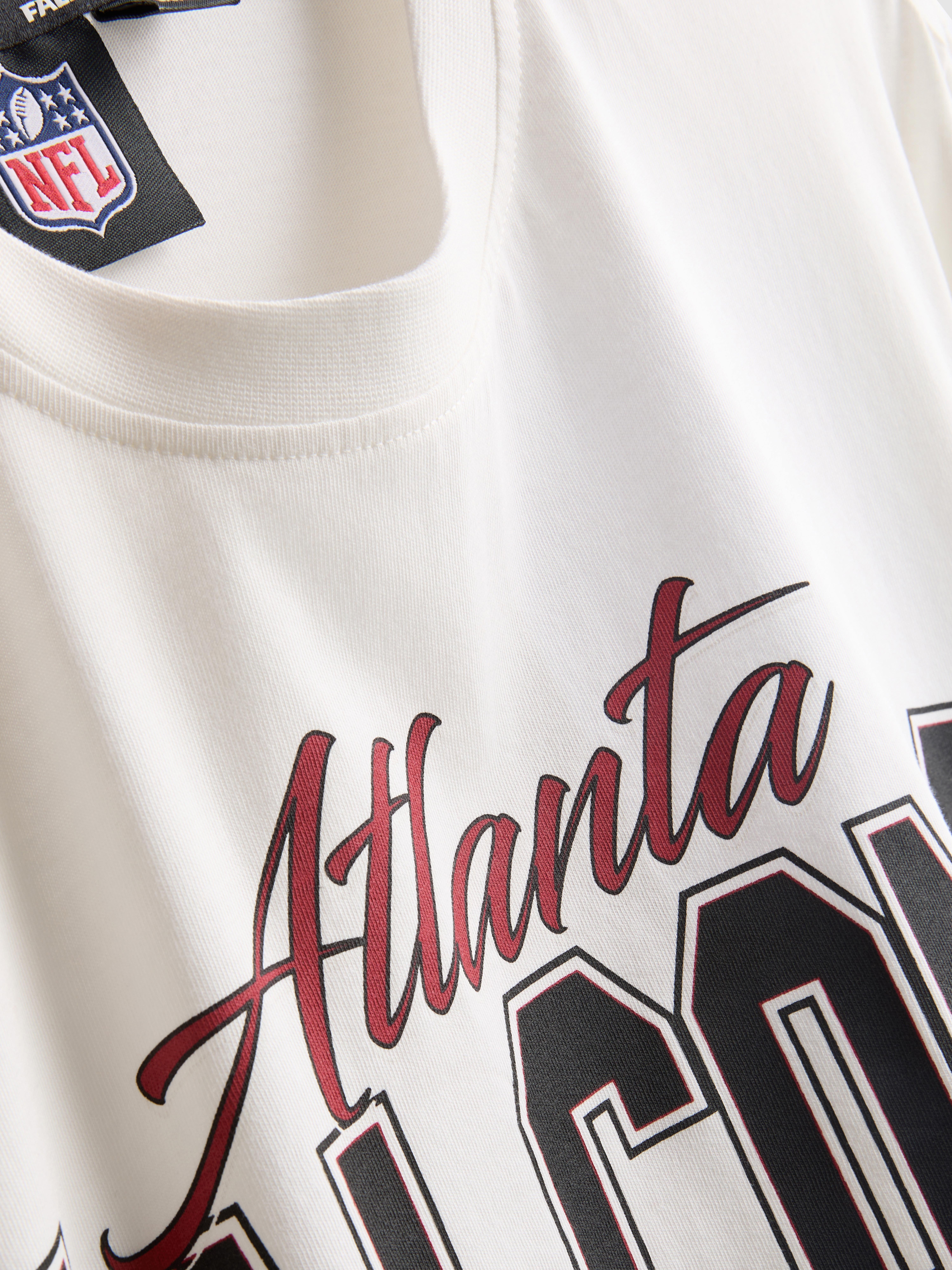 NFL Atlanta Falcons Pure Cotton Graphic T-Shirt - Ivory