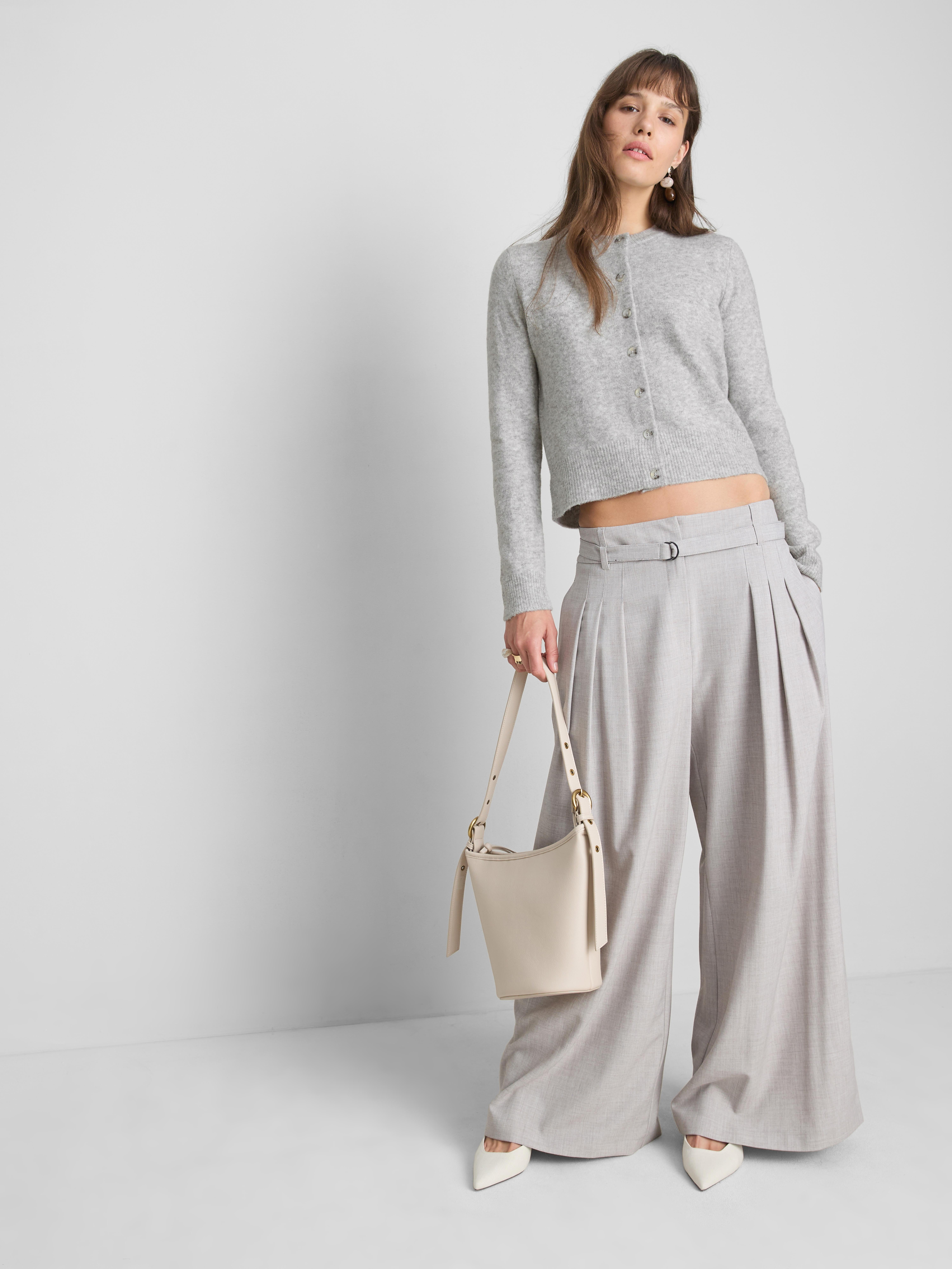 Essential Knitted Crewneck Cardigan - Light Gray