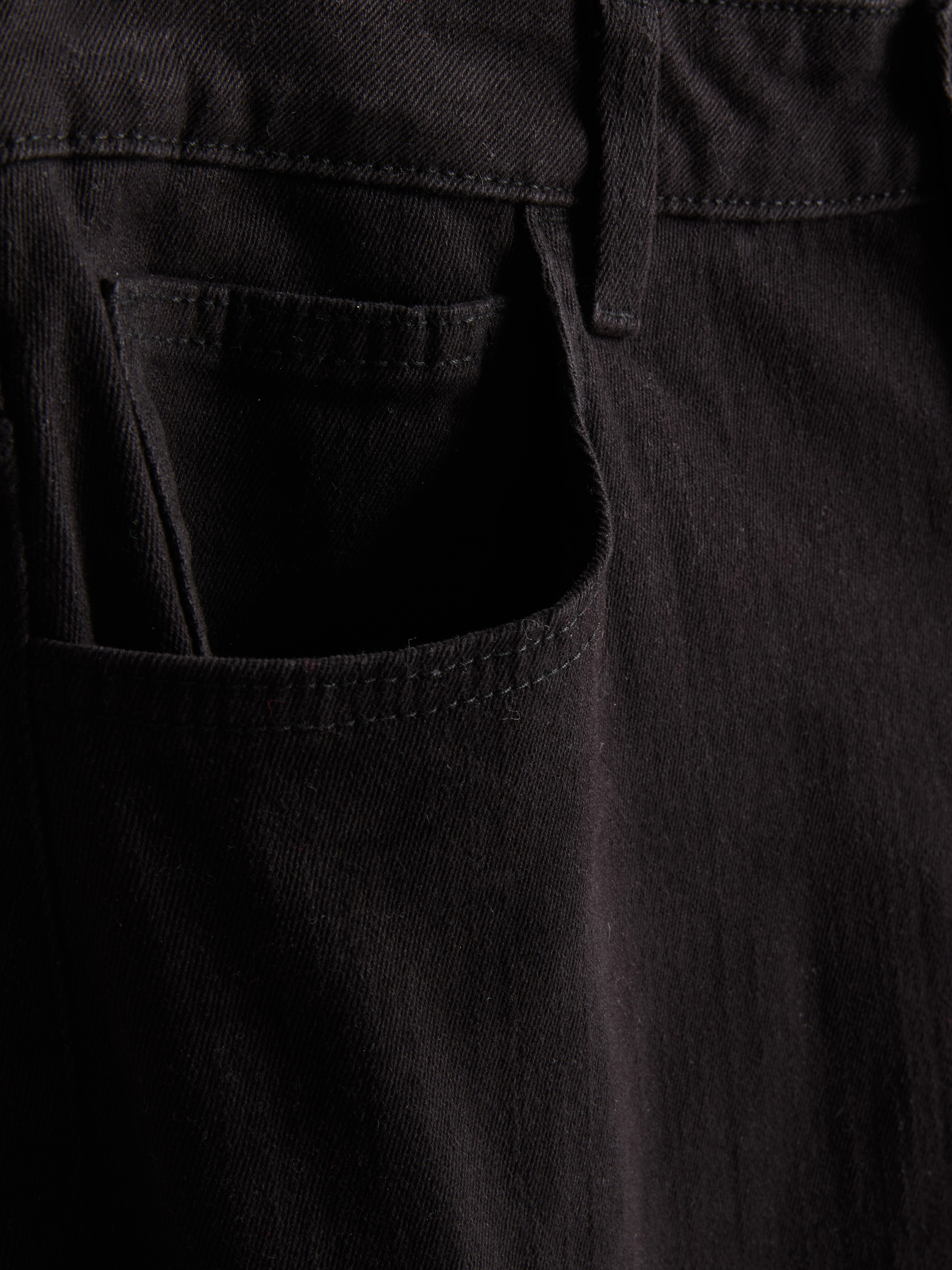 Mid-Rise Slim-Fit Jeans - Black