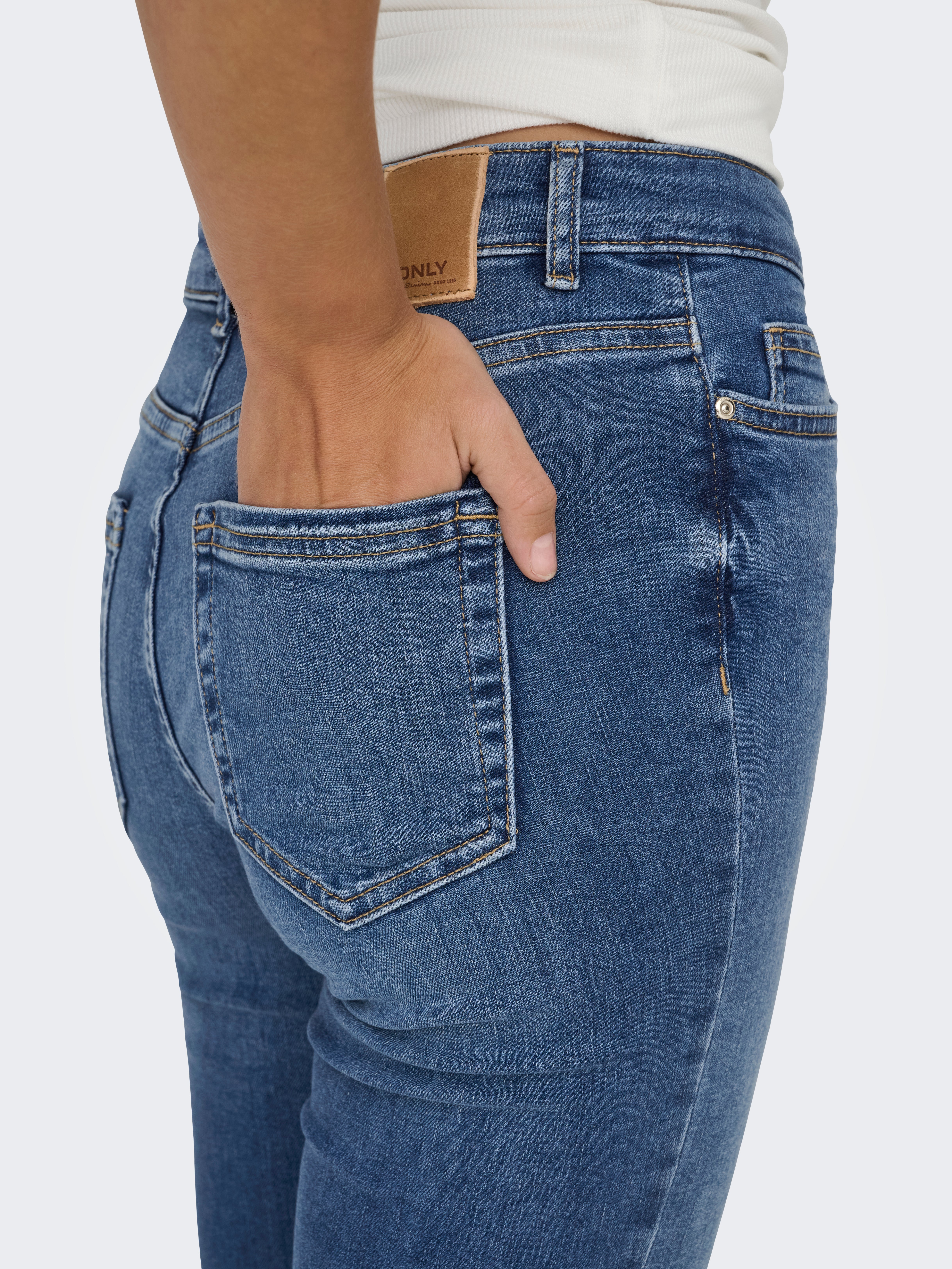 ONLBLUSH Mid waist Flared Fit Jeans Medium Blue Denim