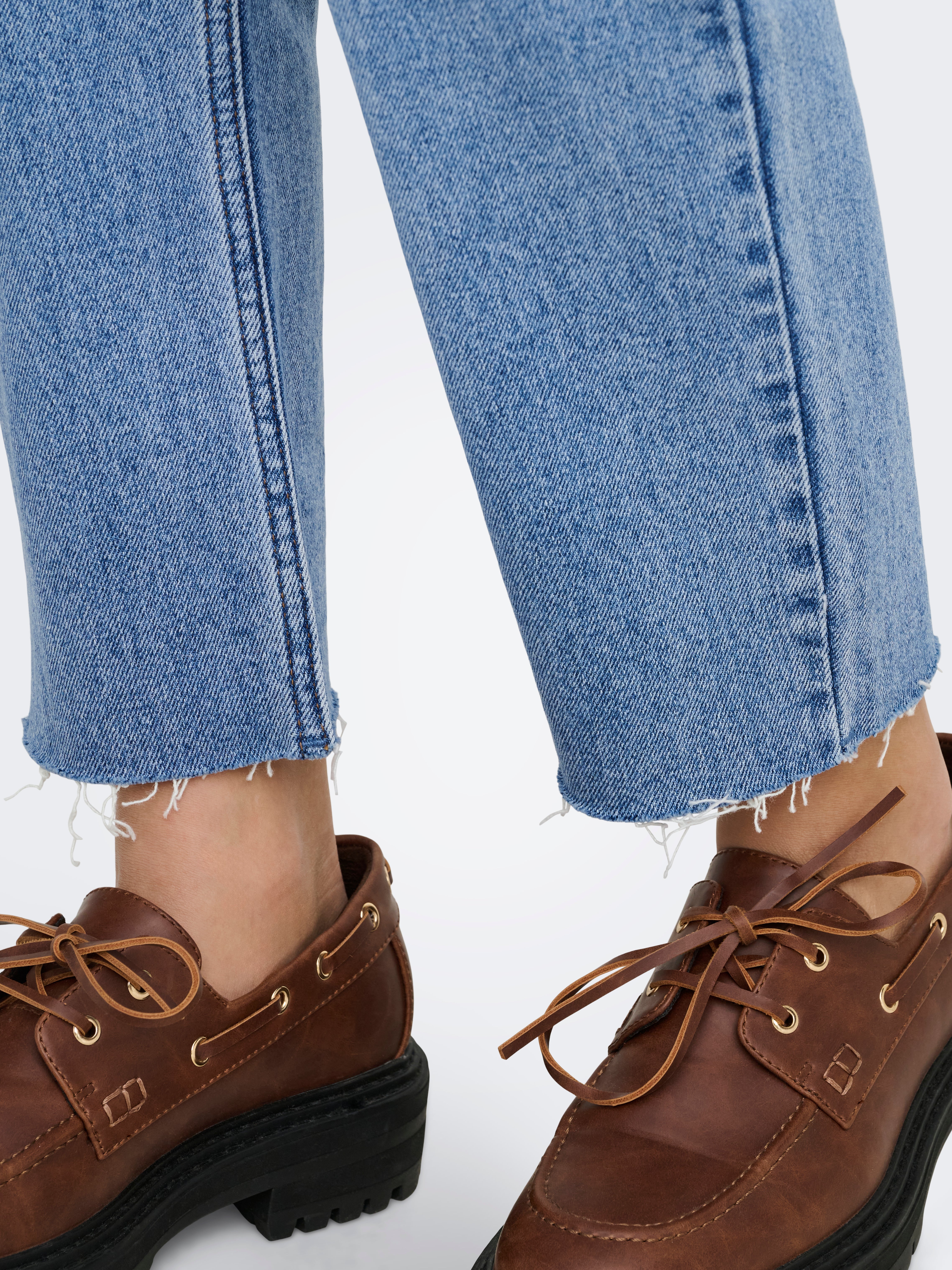 ONLEMILY High waist Straight Fit Cropped Jeans Light Blue Denim