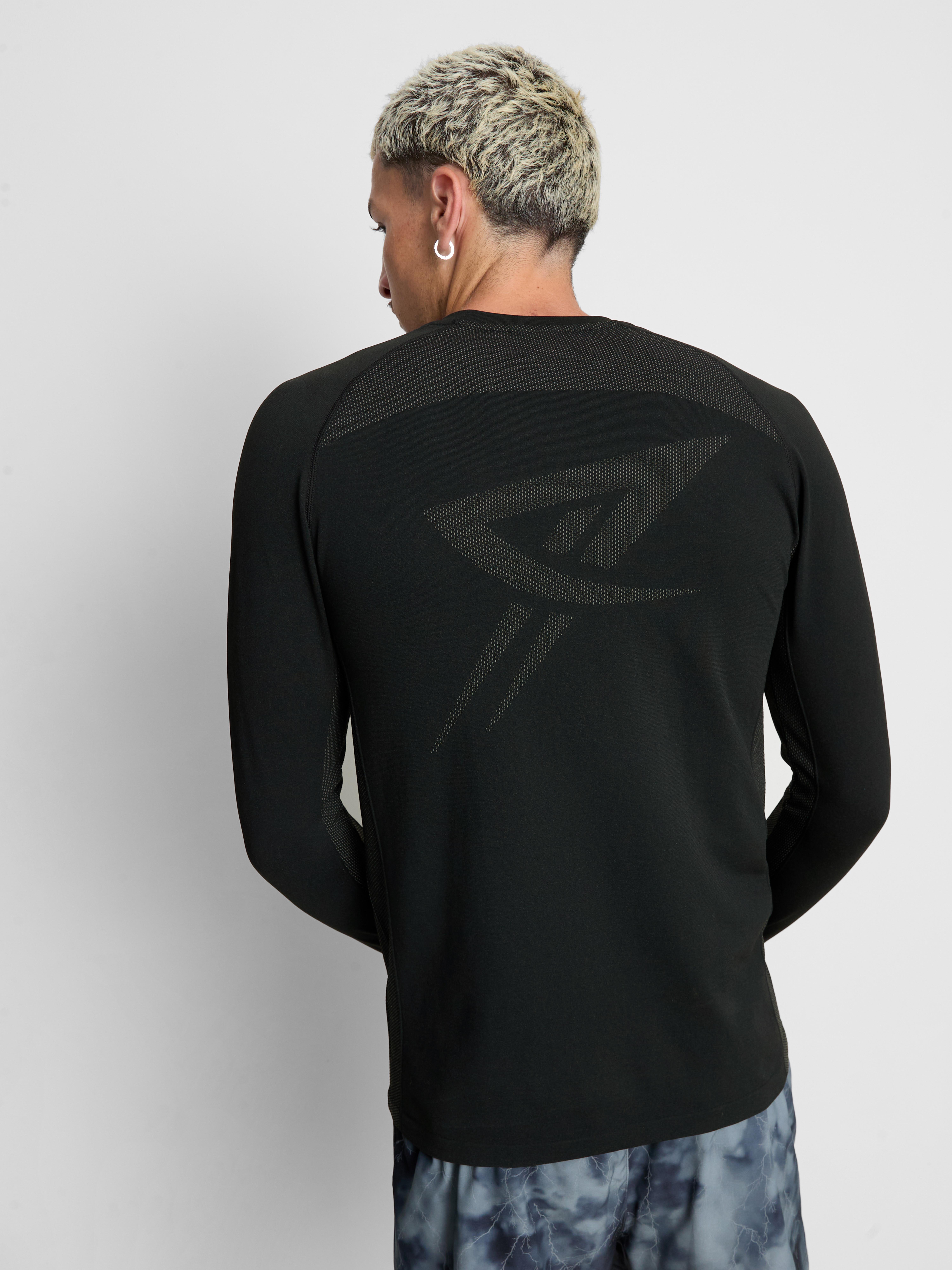 Long Sleeve Gym T-Shirt - Black