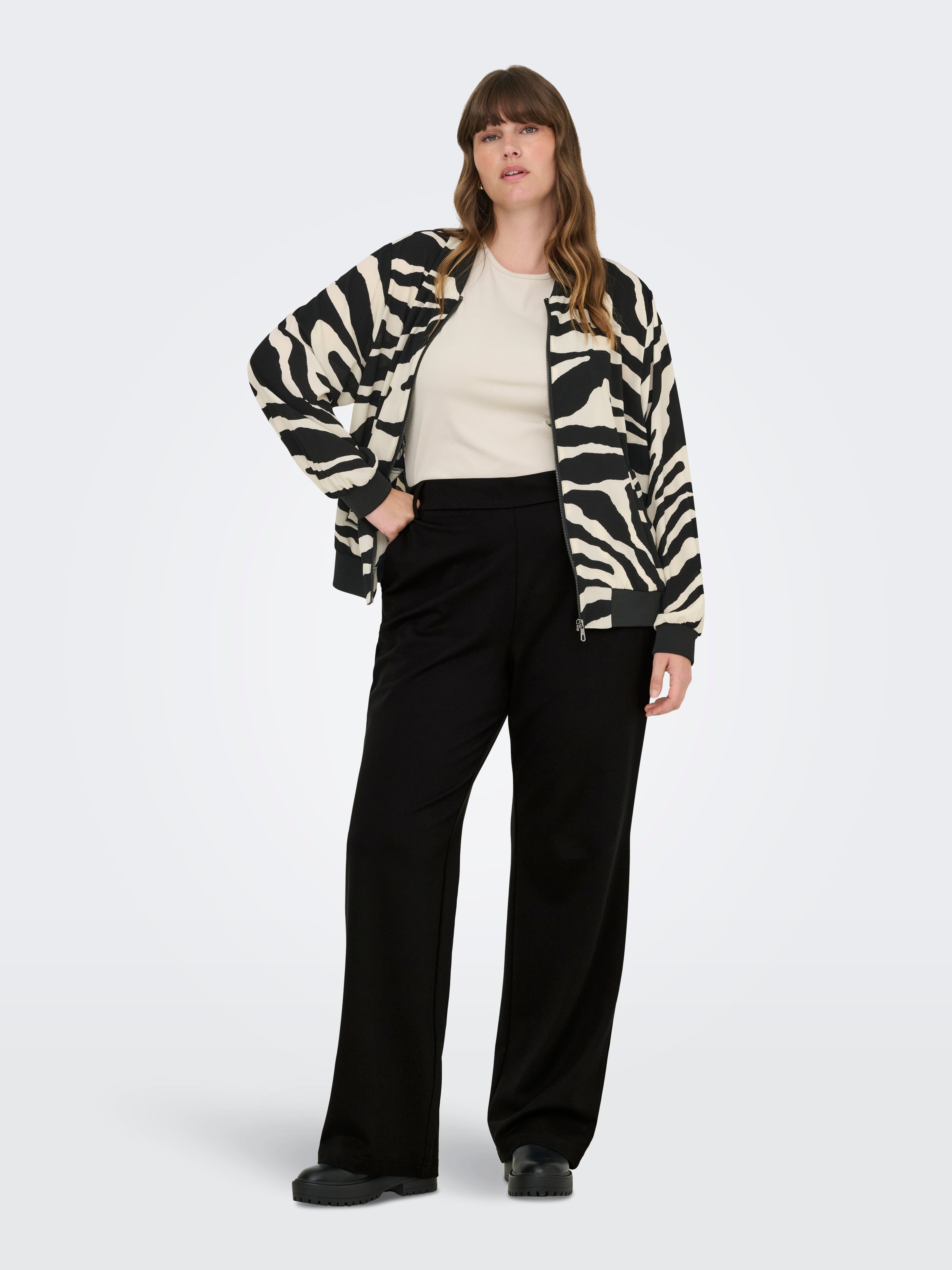 CARGOLDTRASH Straight Fit Trousers Black