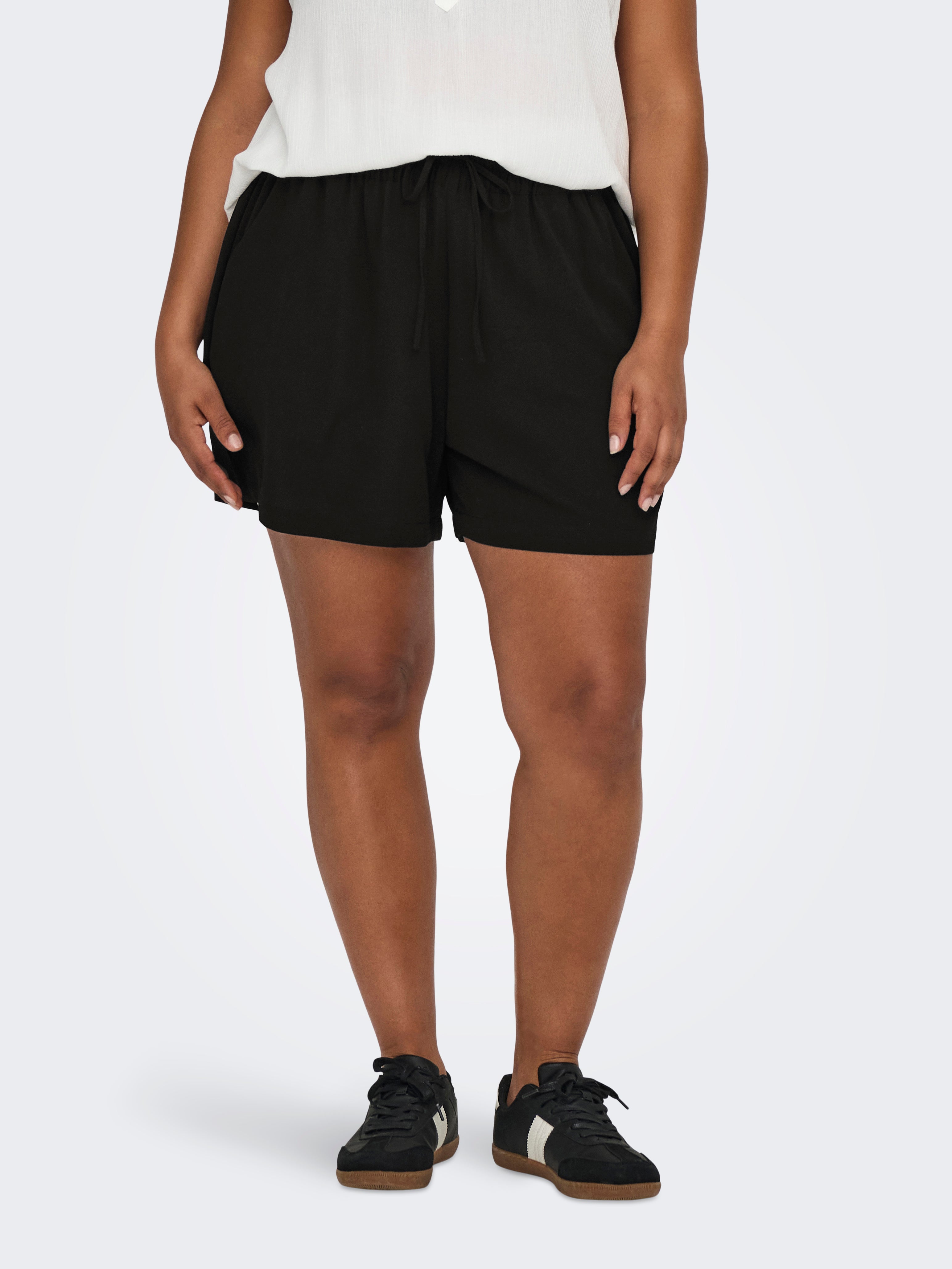 CARLUX Mid waist Regular Fit Shorts Black