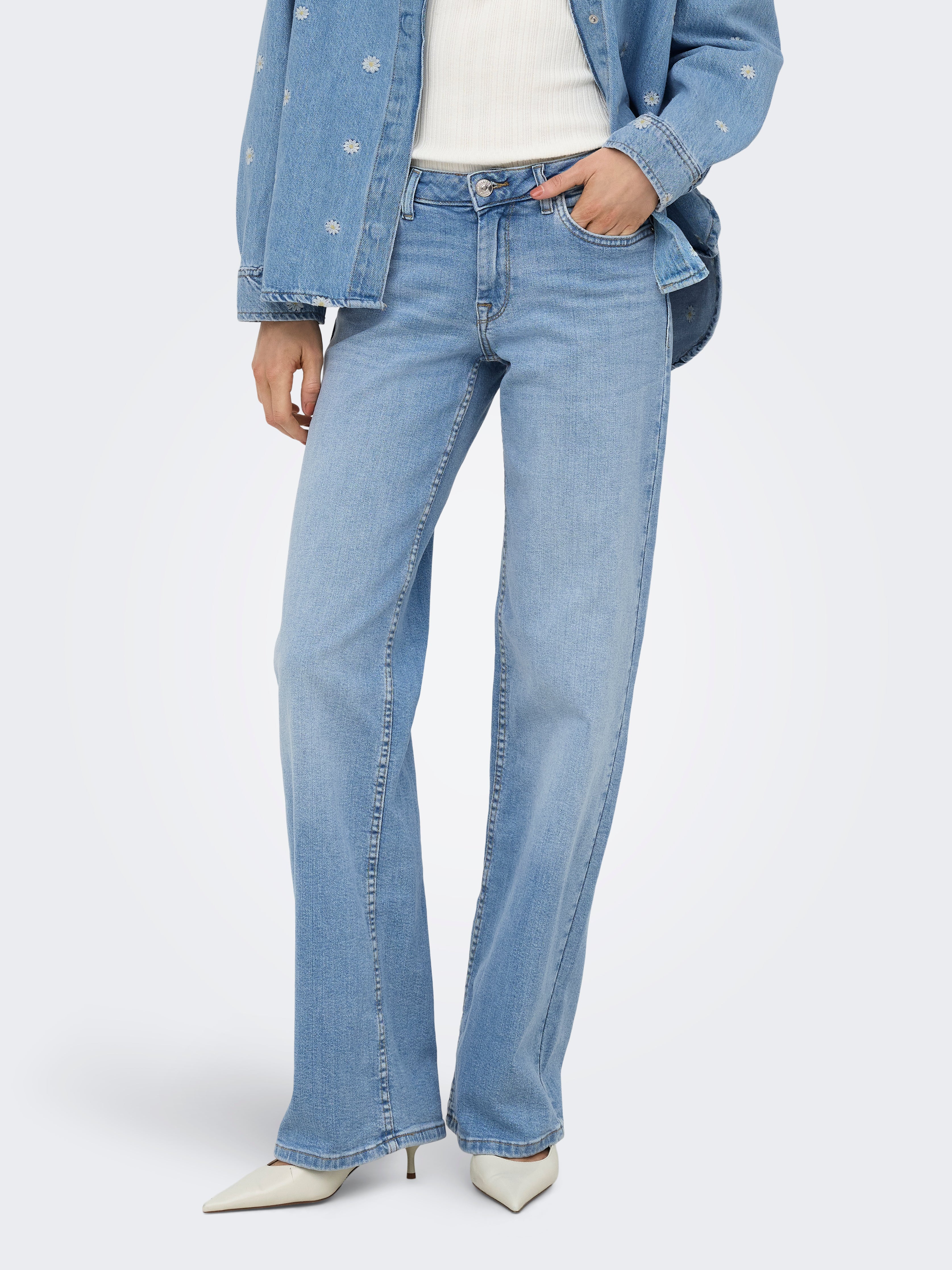 ONLJULLES Low waist Wide Leg Fit Jeans Light Blue Denim