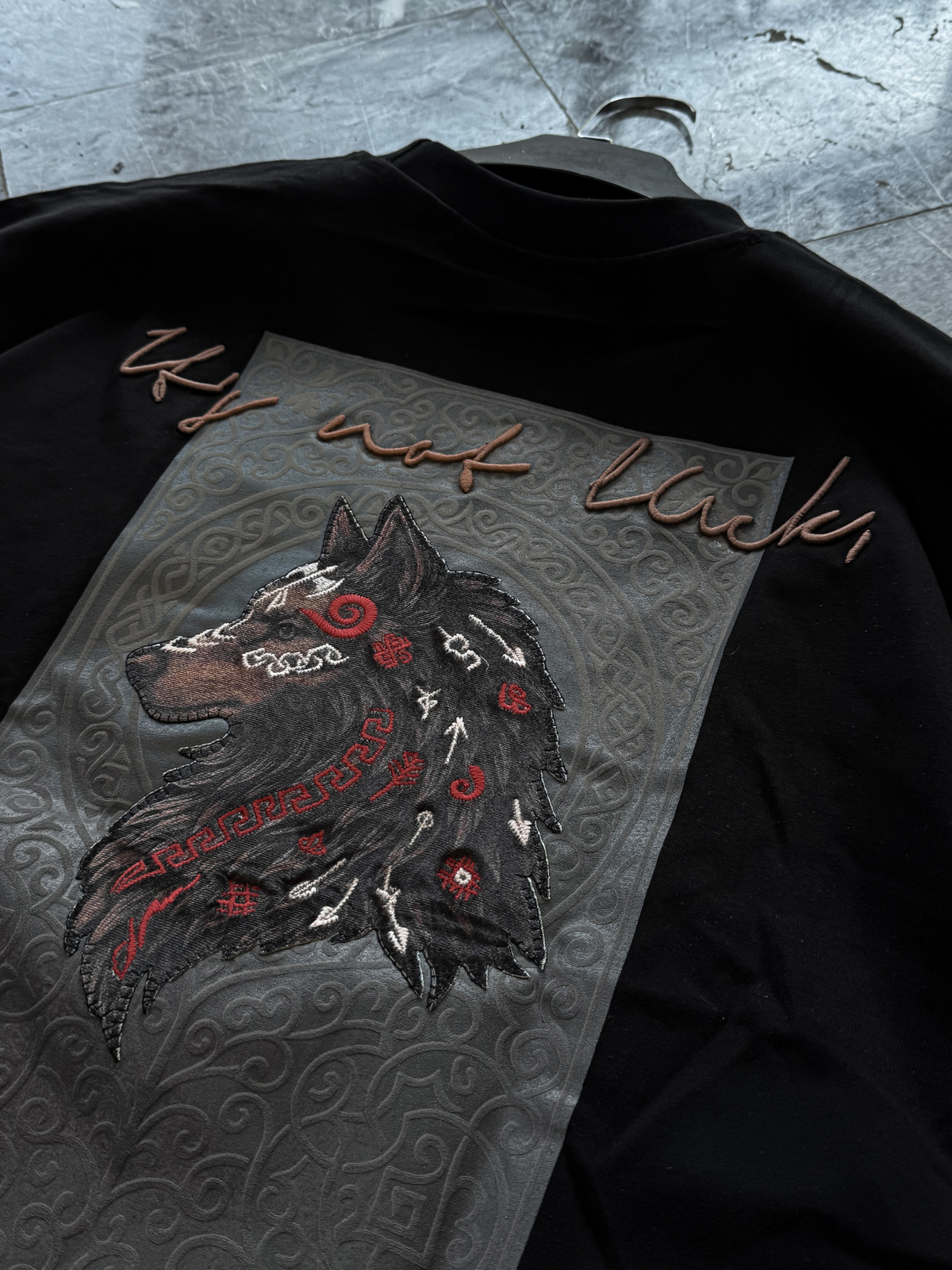 Black Wolf Embroidery Oversized T-Shirt