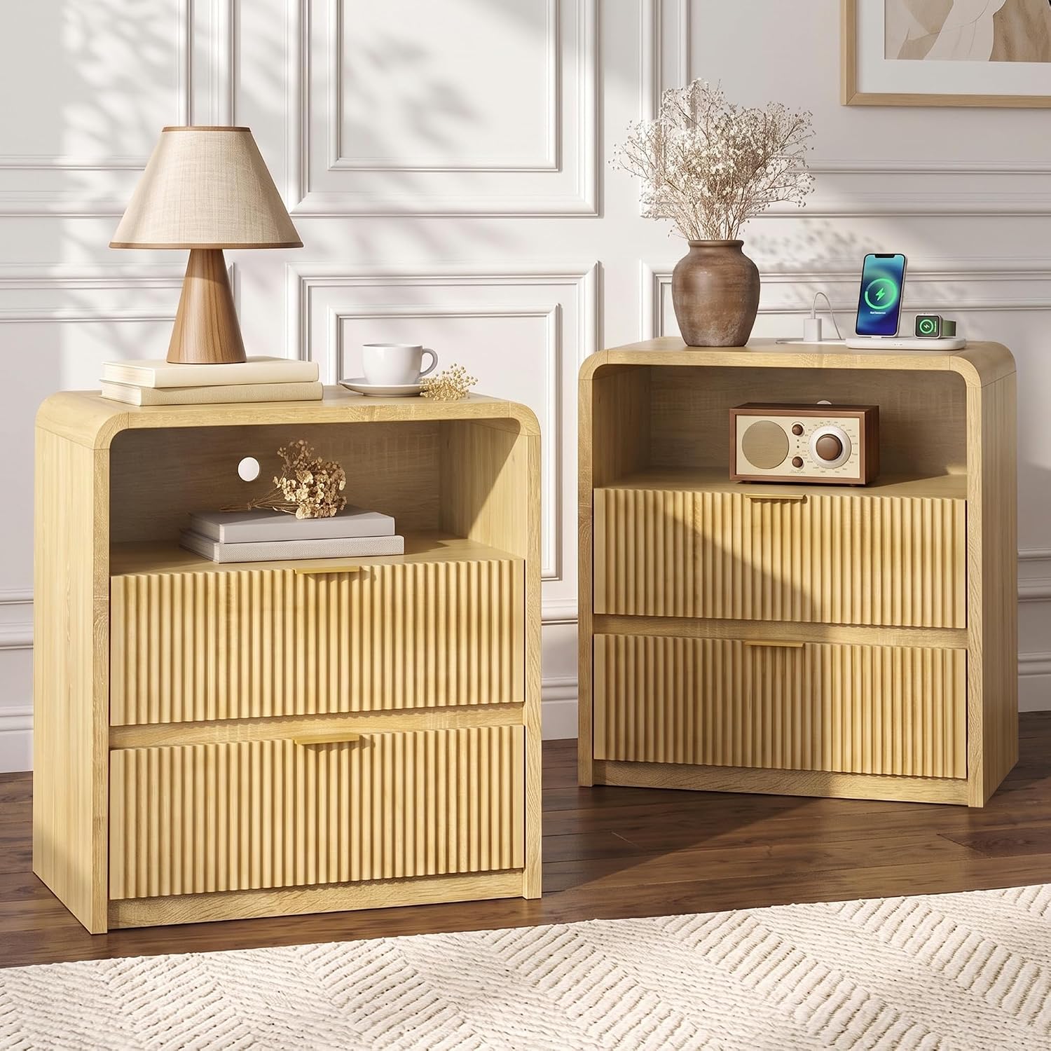 STREETRICH 25" Tall Fluted Nightstands Set of 2, Nightstand w/Charging Station | 23.6" Wide Wood Bedside Table with 2 Storage Drawers & USB/Type-C Ports, Curved Corners & Metal Handle for Bedroom, Natural
