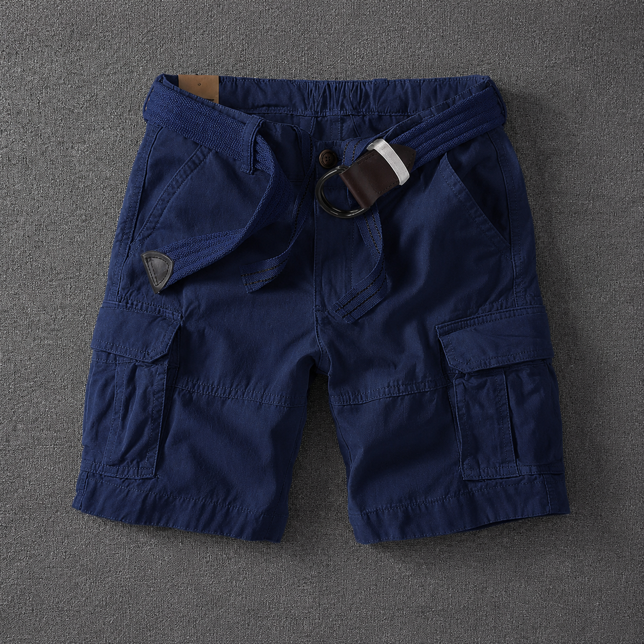 Classic Short Cargo Shorts for Men with Utility Pockets