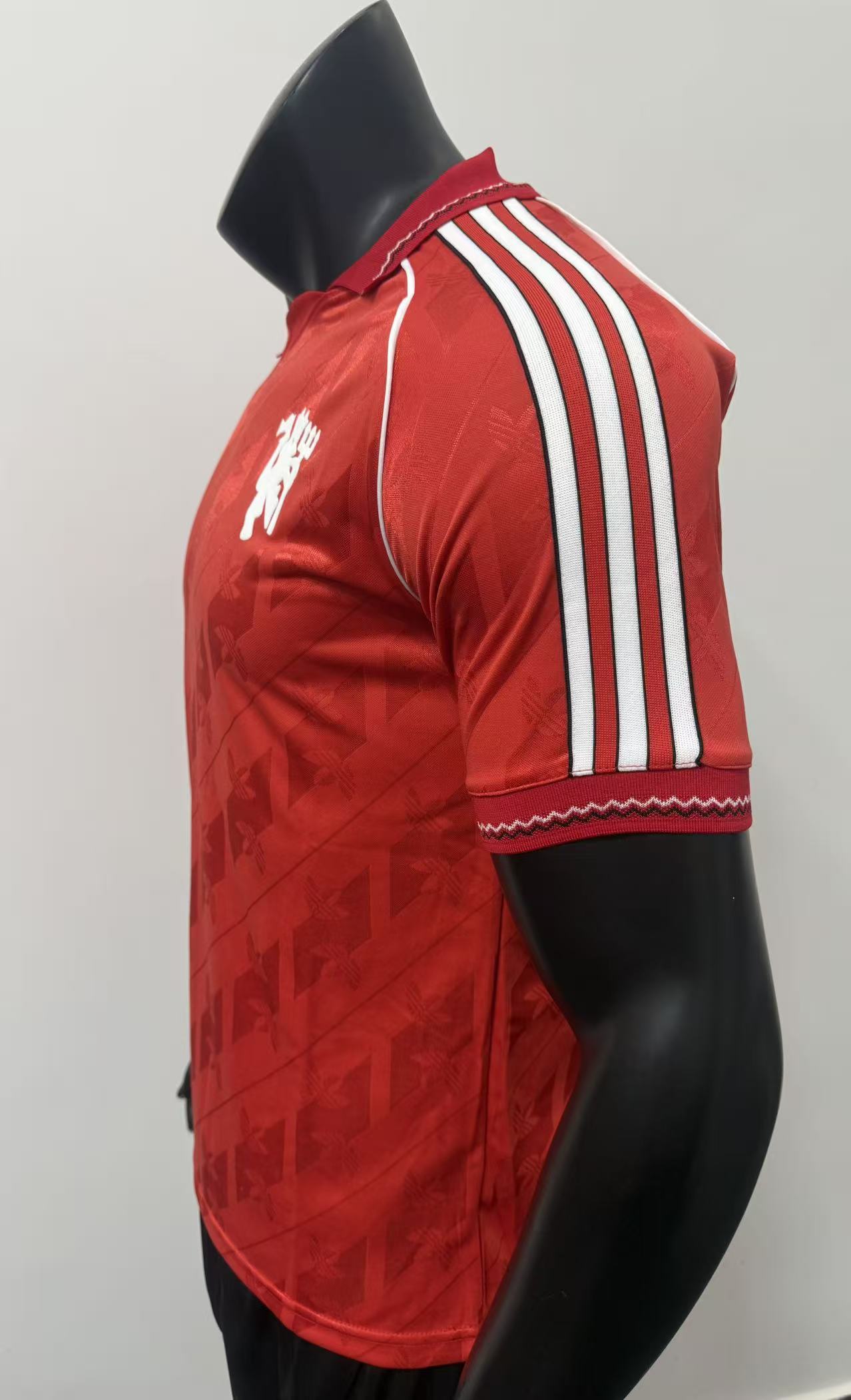 Manchester United 2026/27 Retro Soccer Shirt Jersey