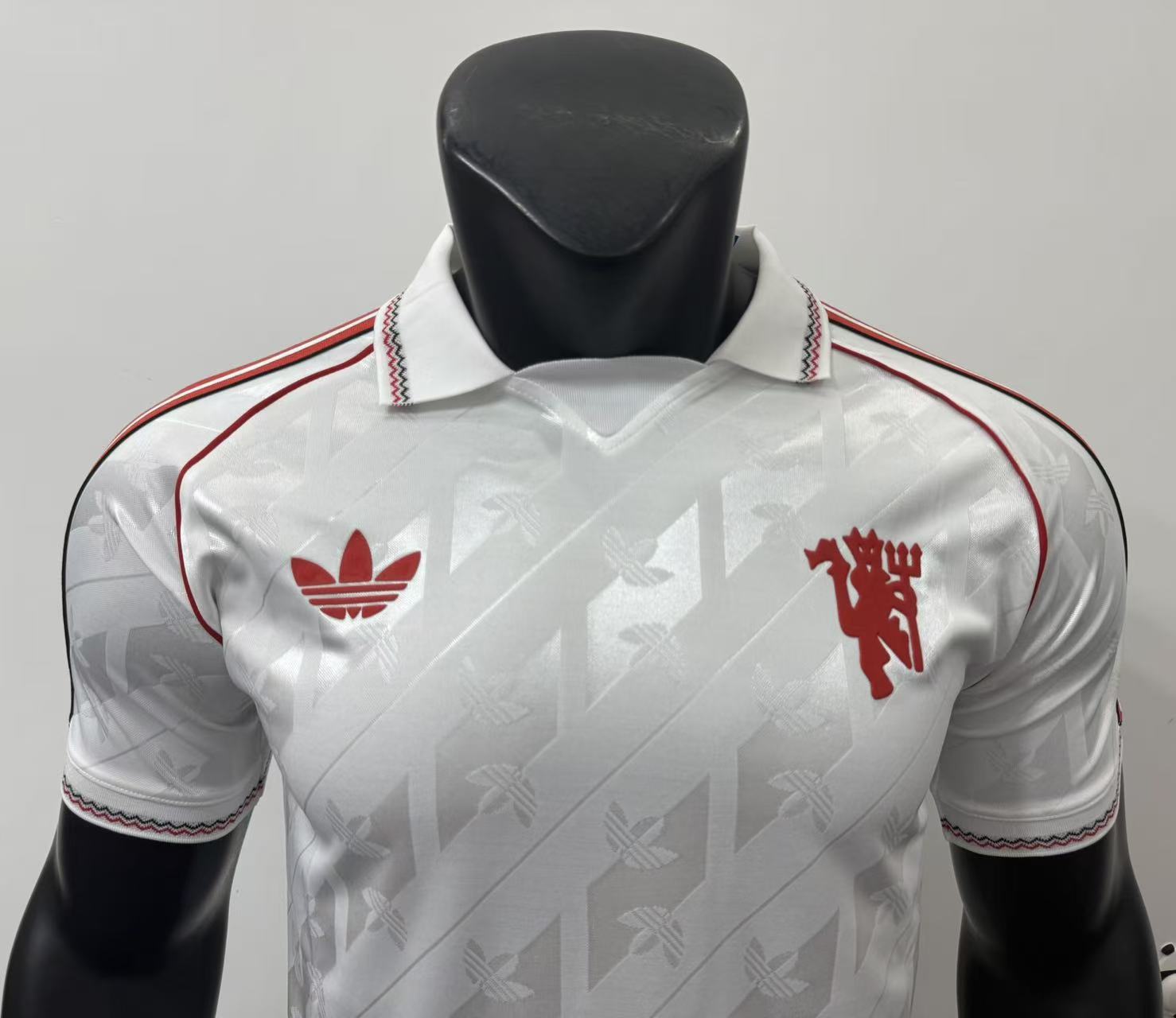 Manchester United 2026/27 Retro Soccer Shirt Jersey White