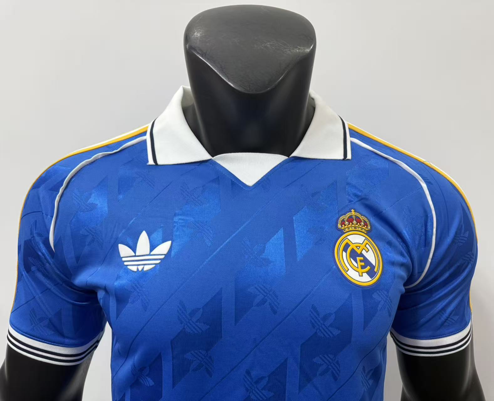 Real Madrid 2026/27 Retro Soccer Shirt Jersey