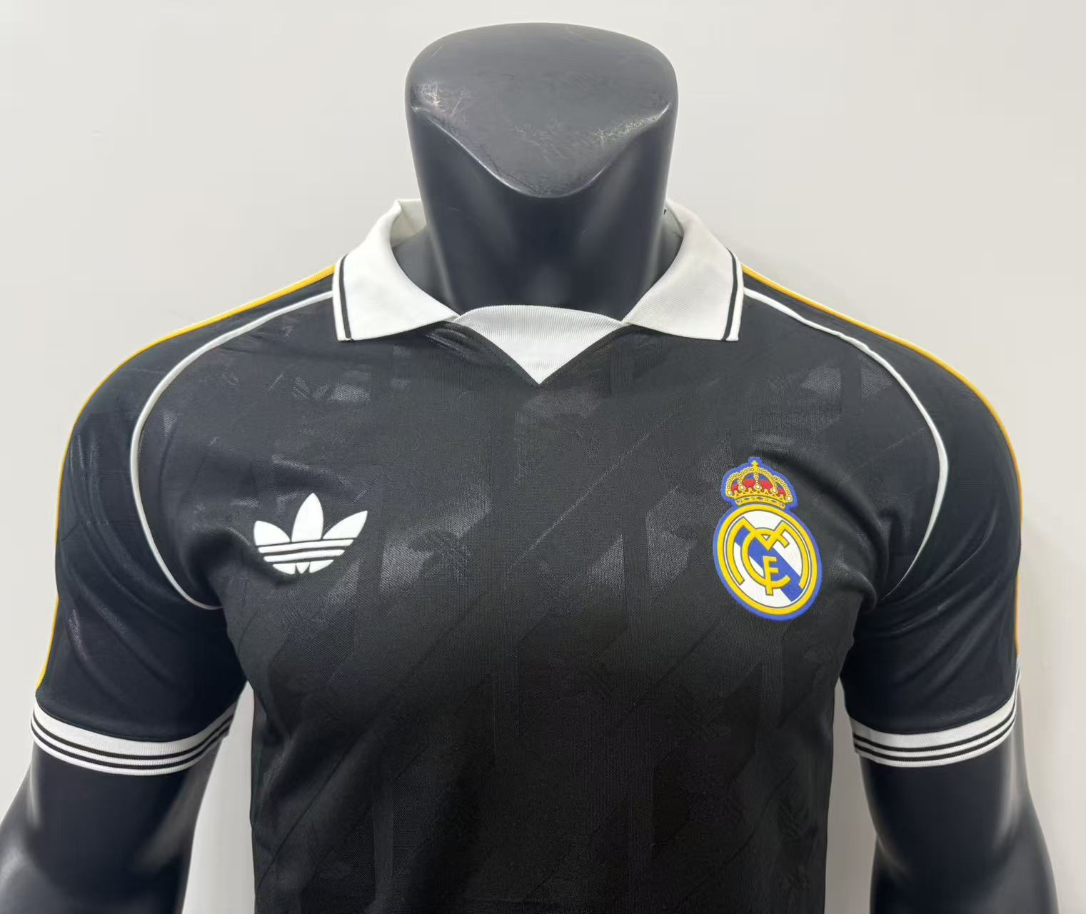 Real Madrid 2026/27 Retro Soccer Shirt Jersey White