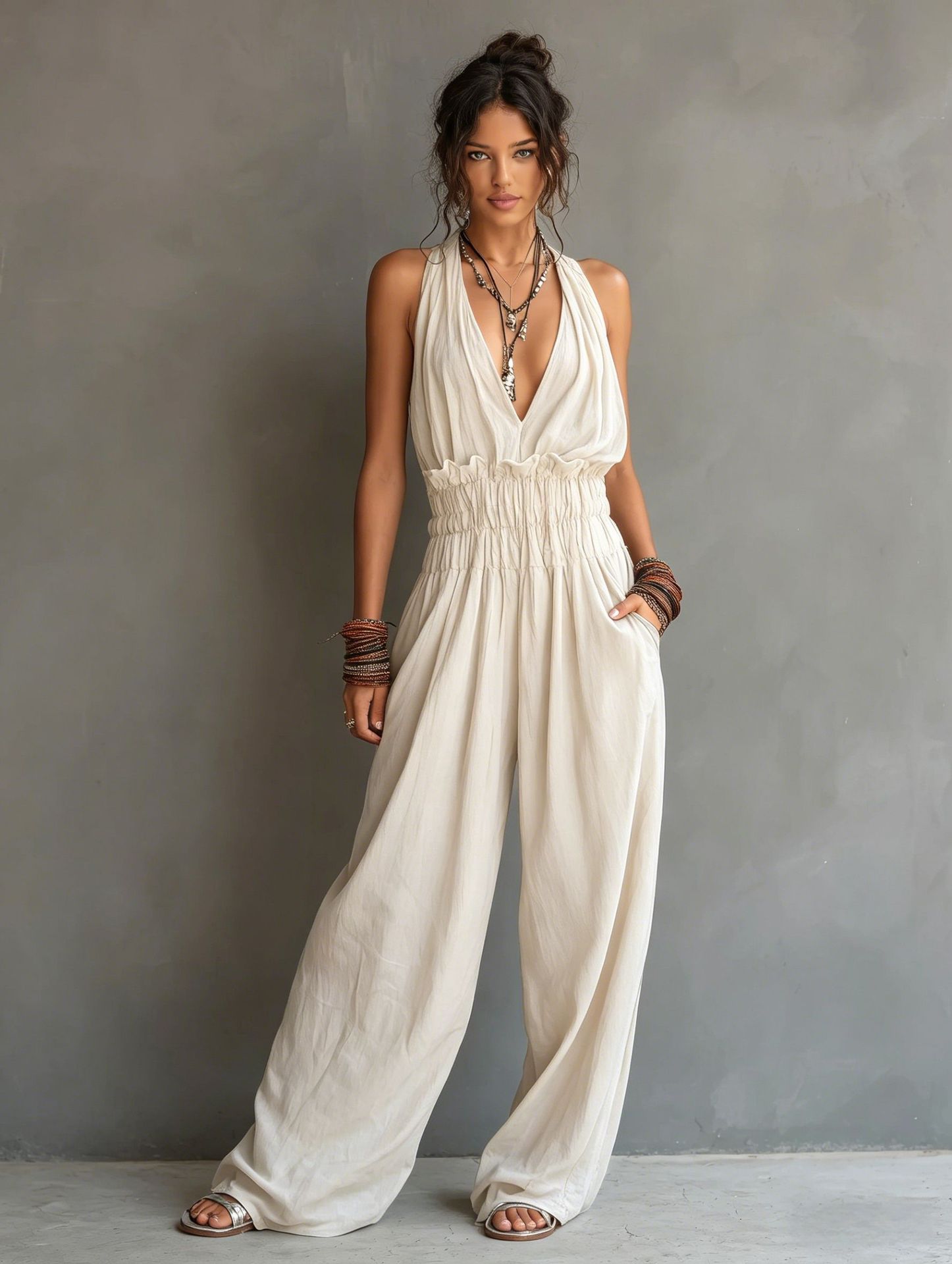 Women's Minimalist Halter-Neck V-Neck Sleeveless Waist-Cinching Jumpsuit