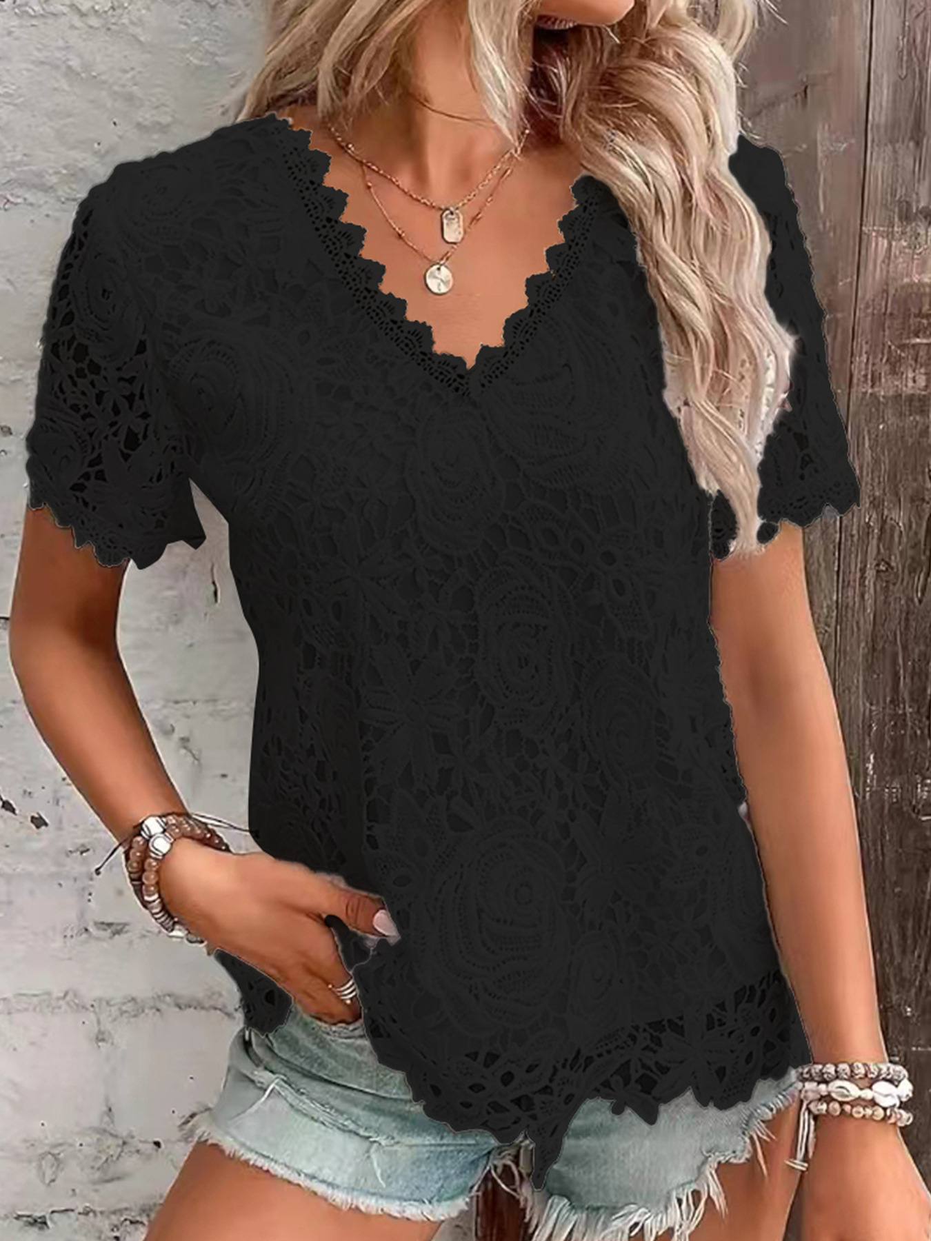 Women’s Floral Crochet Lace V Neck Short Sleeve Scalloped Hem Blouse