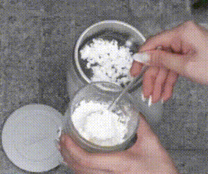 SAY GOODBYE TO CLUMPS & COLD SIPS! The Mug That Mixes Your Drink FOR YOU-Like Magic!
