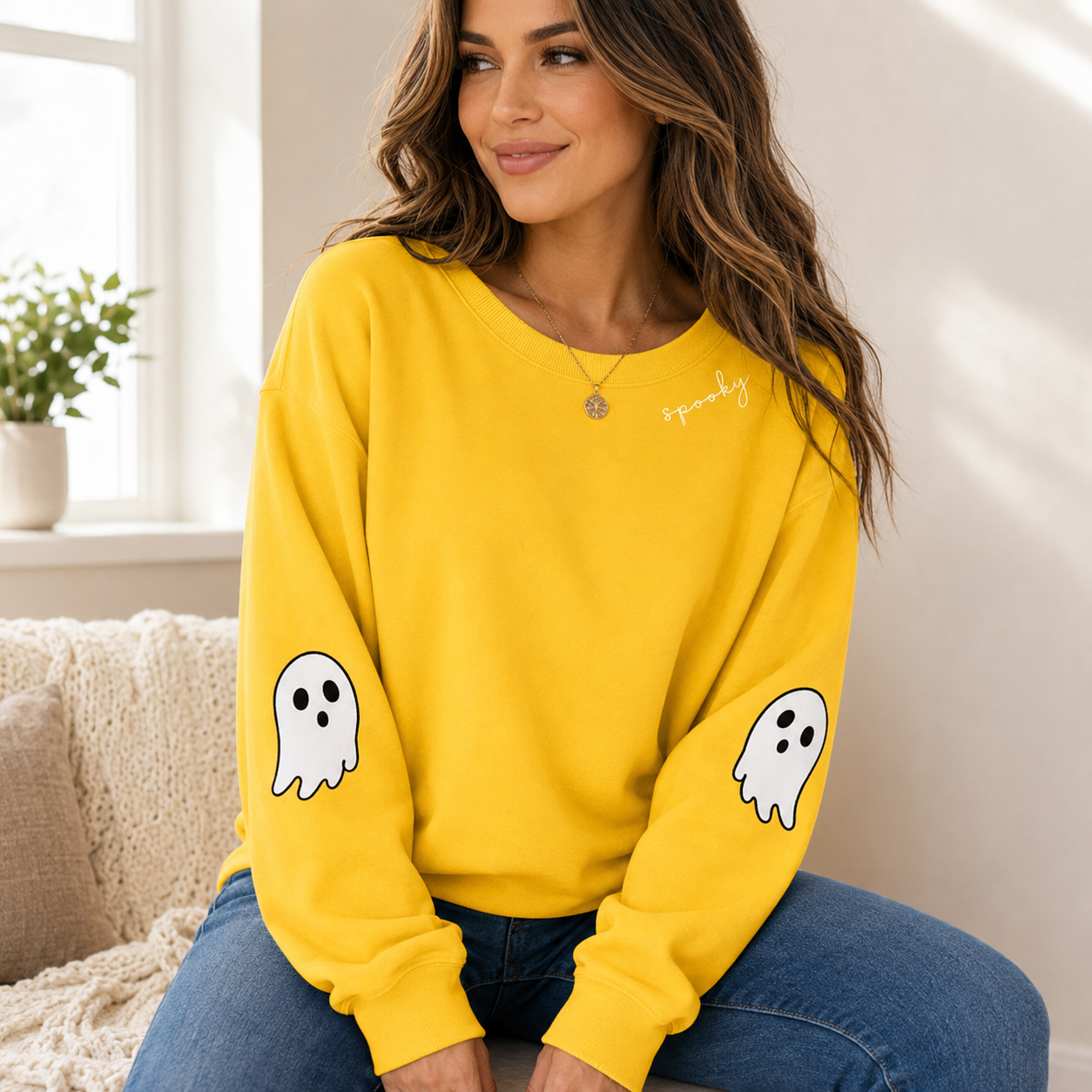👻 Women’s Cute Ghost Halloween Sweatshirt – Cozy Long Sleeve Pullover, Spooky Fall Casual Top