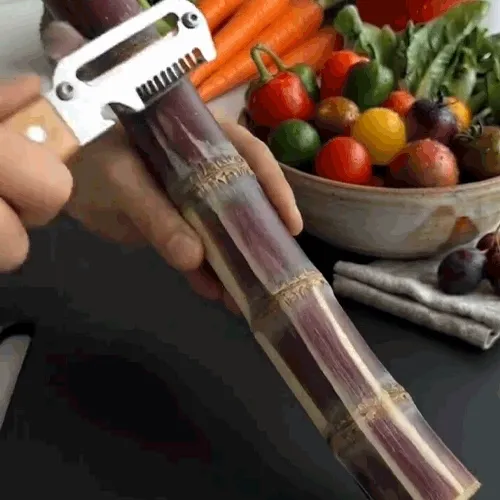 Multifunctional Vegetable Peeler