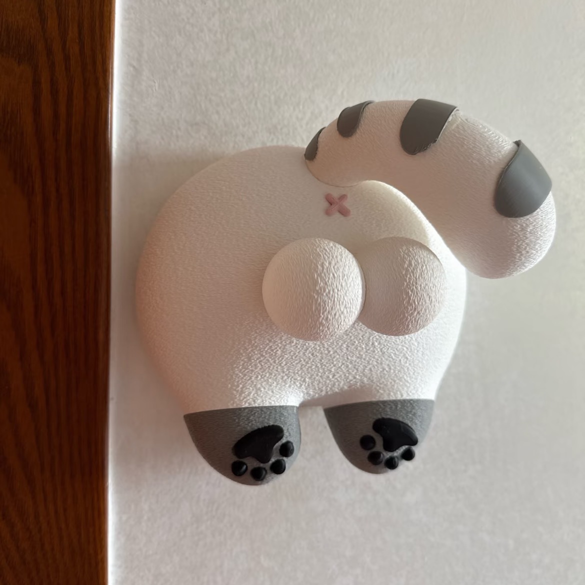 🐱 Cute Cat Paw Light Switch Cover – Add Fun & Warmth to Your Home ✨