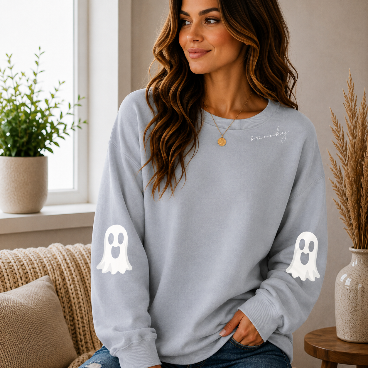 👻 Women’s Cute Ghost Halloween Sweatshirt – Cozy Long Sleeve Pullover, Spooky Fall Casual Top