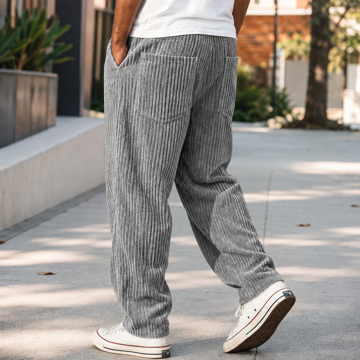 🔥 Men’s Relaxed Corduroy Pants 👖 Soft Wide-Wale Texture & Everyday Comfort