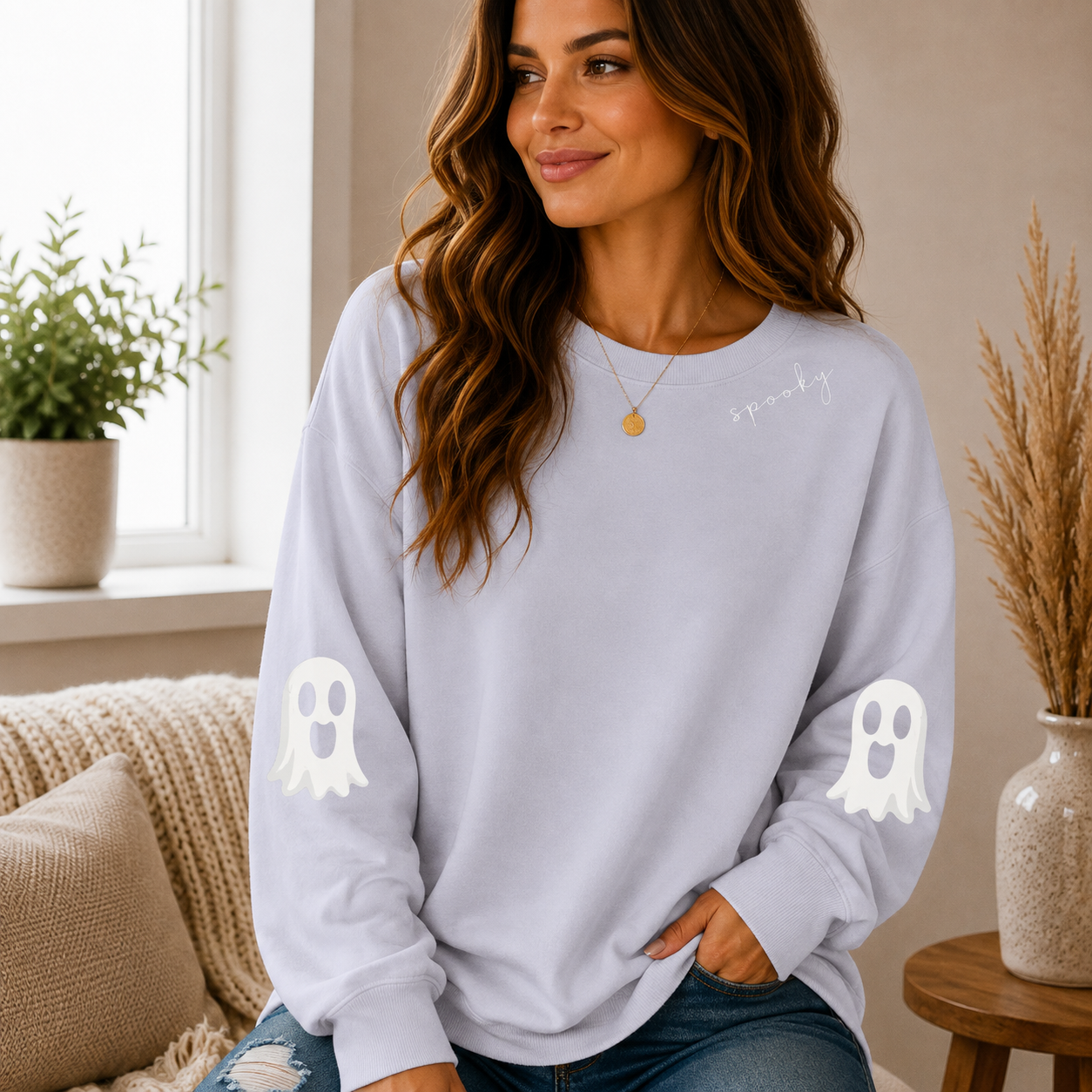 👻 Women’s Cute Ghost Halloween Sweatshirt – Cozy Long Sleeve Pullover, Spooky Fall Casual Top