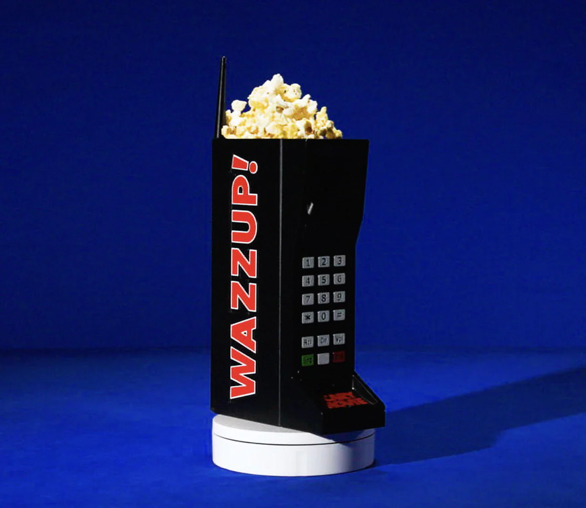 Scary Movie 6 WAZZUP Phone Popcorn Bucket - 2026 Collectible Cinema Memorabilia Popcorn Tub, Spooky Novelty Snack Container, Quirky Tabletop Halloween Party Decoration & Unique Movie Buff Gifts-HandPrint
