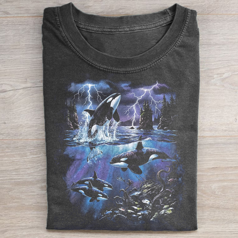 Vintage Orca Whale Graphic T-shirt-NaturexCraft