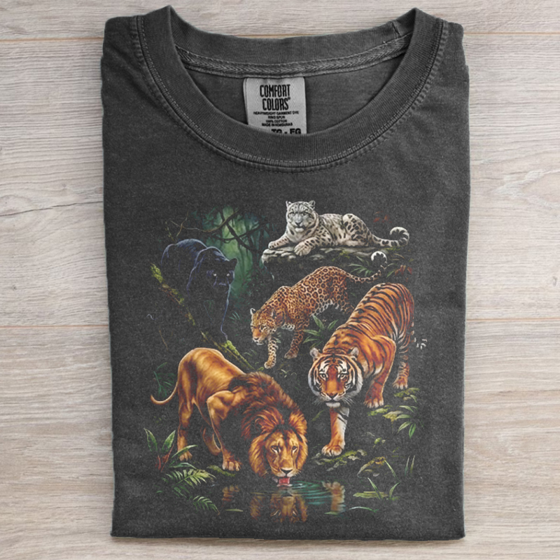 Vintage Amazonas Rainforest Animal T-shirt-NaturexCraft