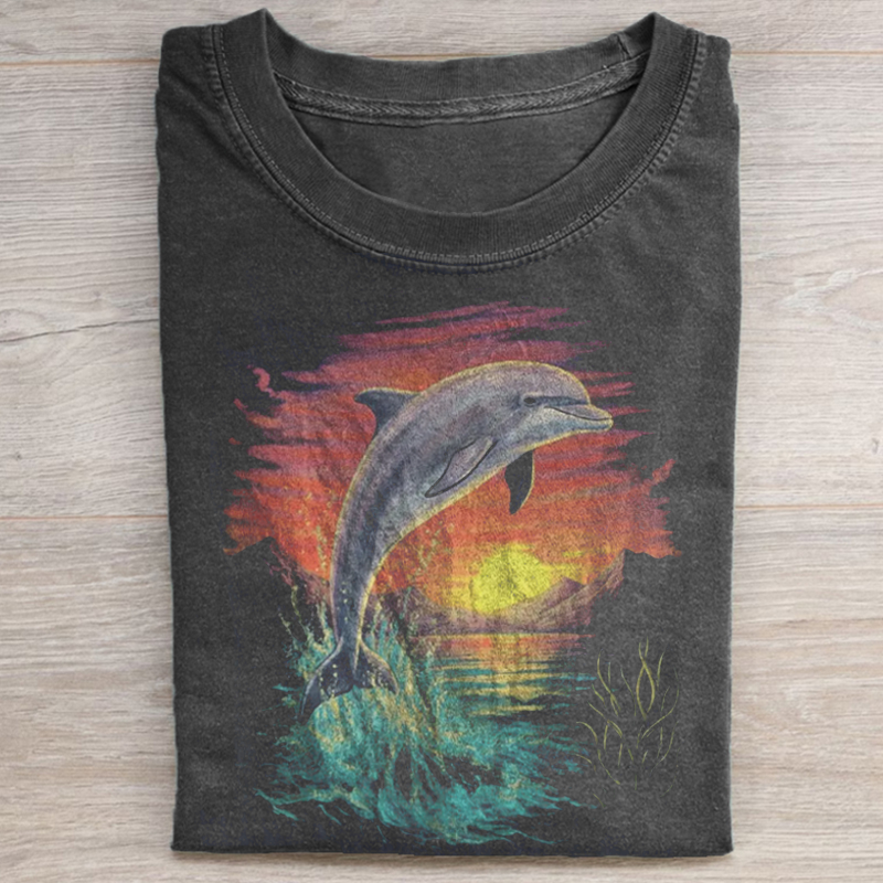 Vintage Dolphin Ocean Sunset Graphic T-shirt-NaturexCraft