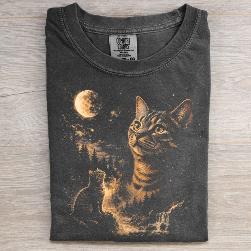 Tabby Cat Howling To The Moon T-shirt-NaturexCraft