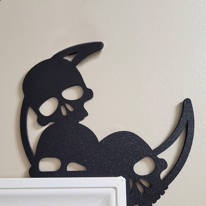 Metal Halloween Moon Door Corner Topper Decoration-HandPrint