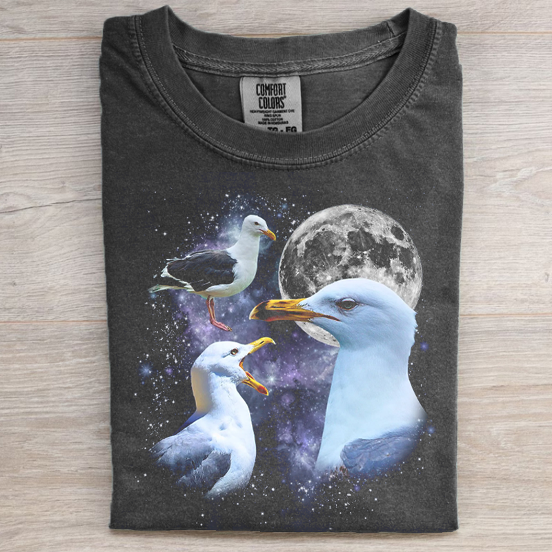 Three Seagull Retro Graphic T-shirt-NaturexCraft