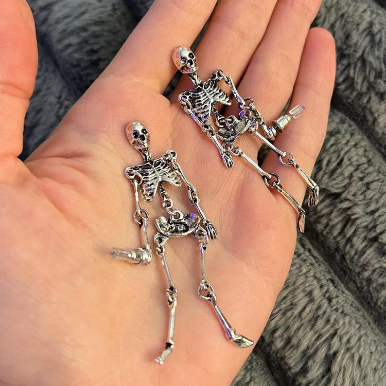 🎃💀2-Pack Halloween Punk Gothic Skull Earrings-HandPrint