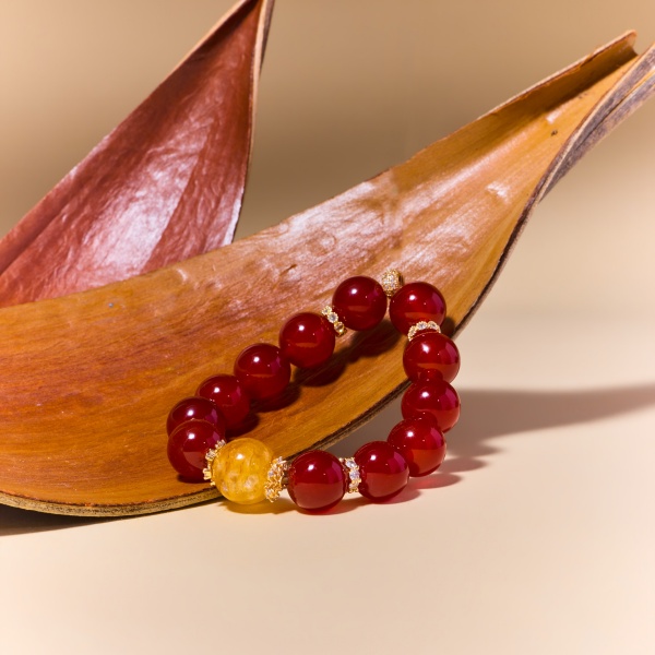Red Agate and Yellow Resin Flower Bracelet
