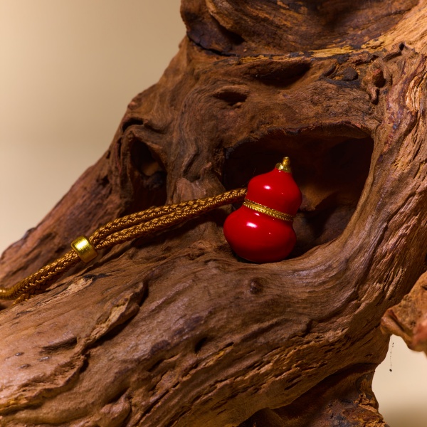 Chinese-style Red Gourd Pendant