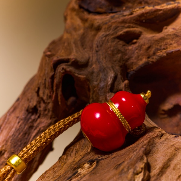 Chinese-style Red Gourd Pendant