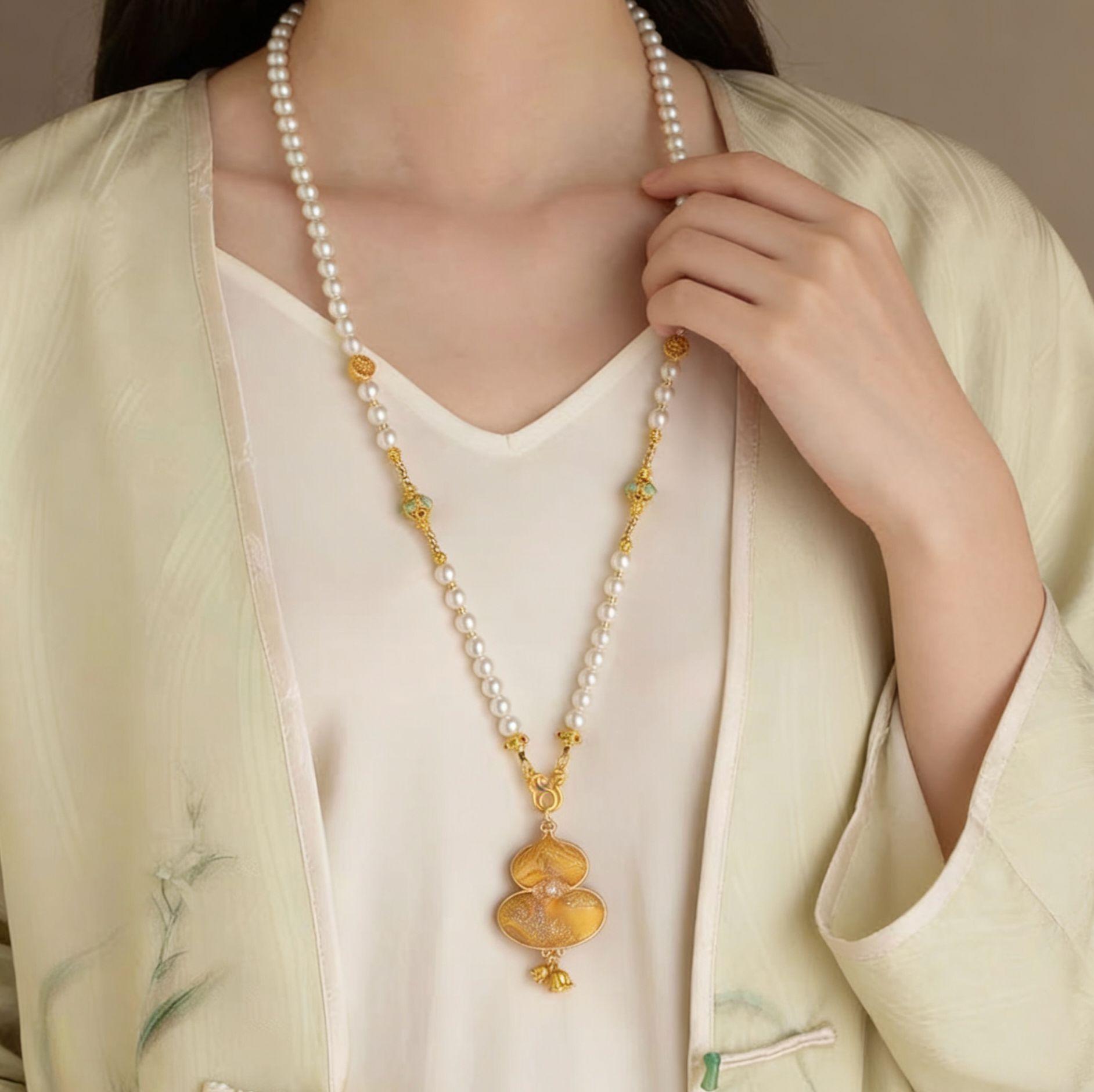 Yellow Woven Gourd Necklace |