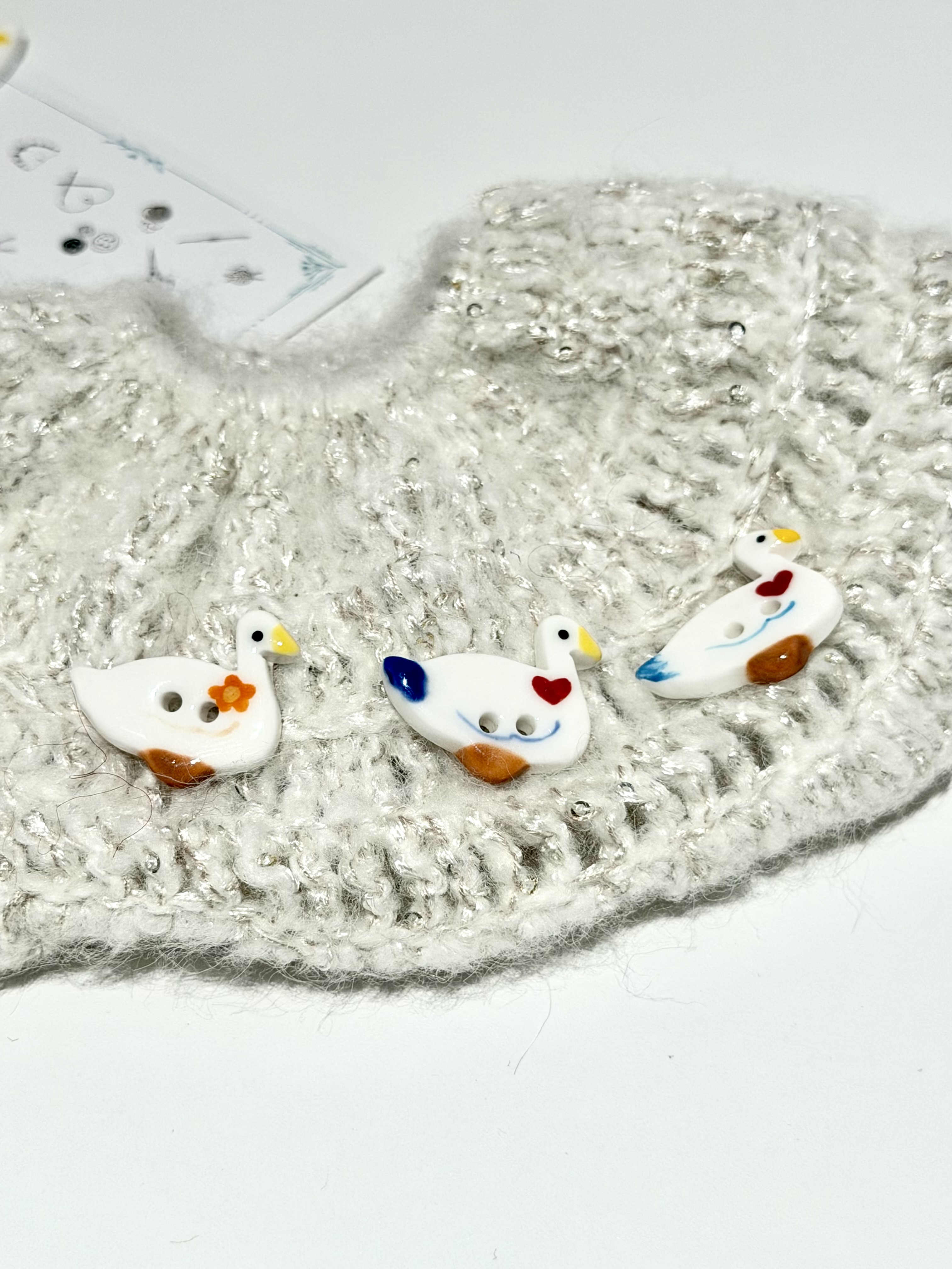 Hand Painted Duck Shaped Ceramic Buttons, Cute White Duck Decorative Buttons for Knitting, Crochet, Garment & DIY Crafts