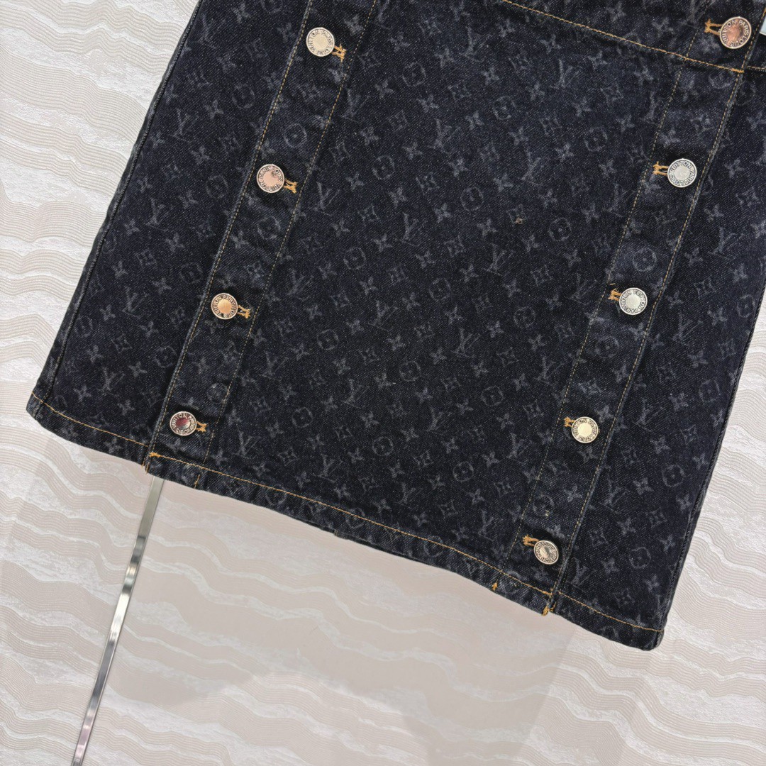 1v Denim Aged Half Skirt