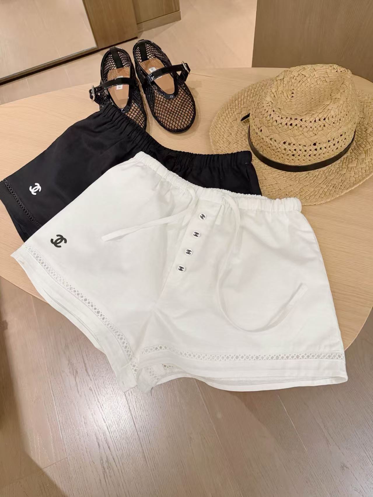 CC Drawstring Double-C Embroidered High-Waist Casual Shorts