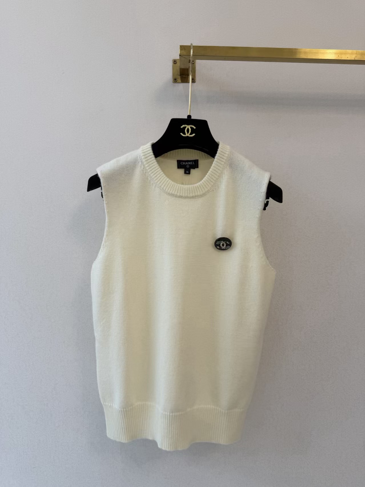 Cha'Little Fragrance' style knitted vest