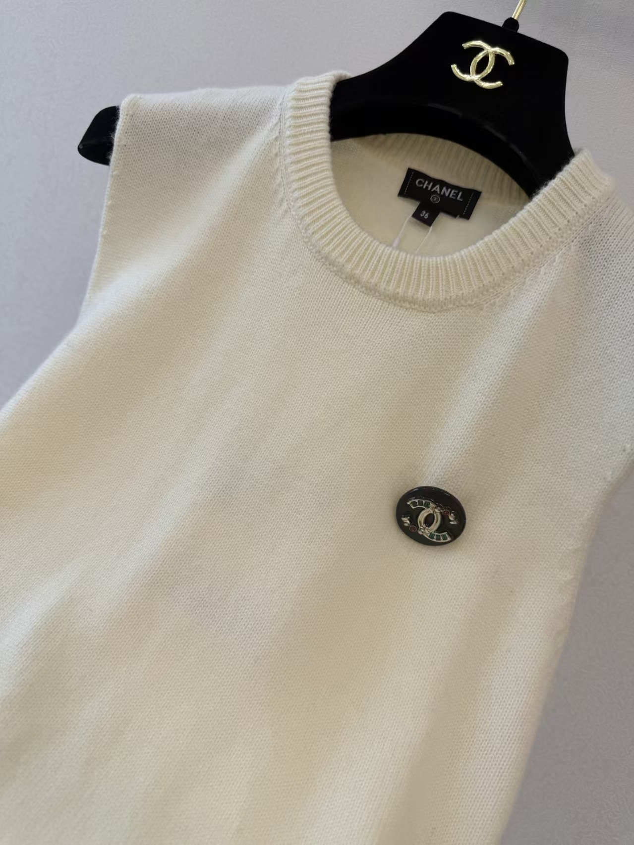 Cha'Little Fragrance' style knitted vest