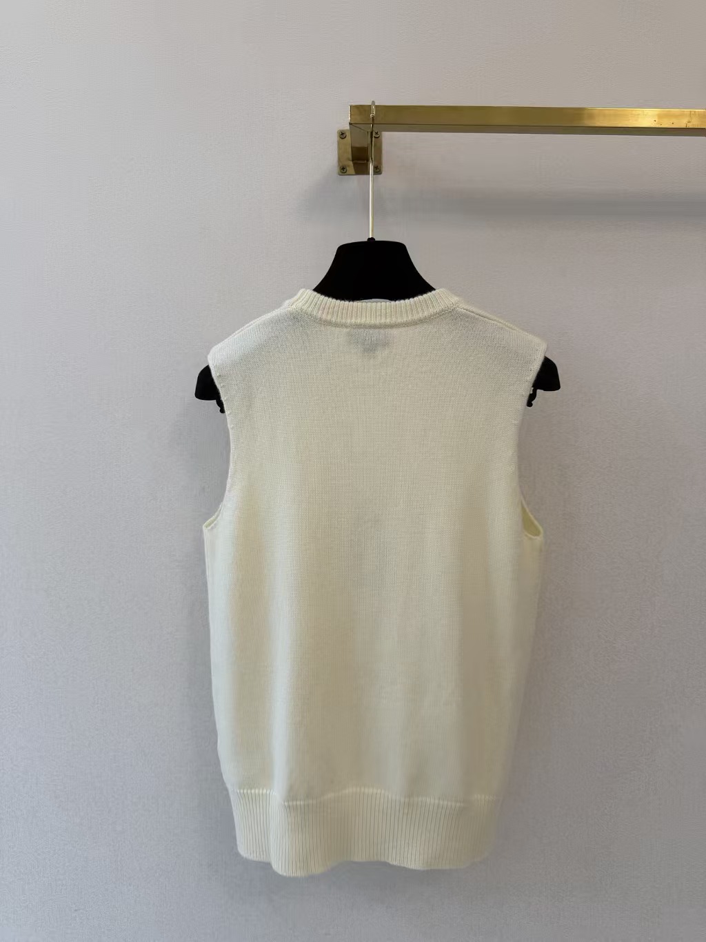 Cha'Little Fragrance' style knitted vest