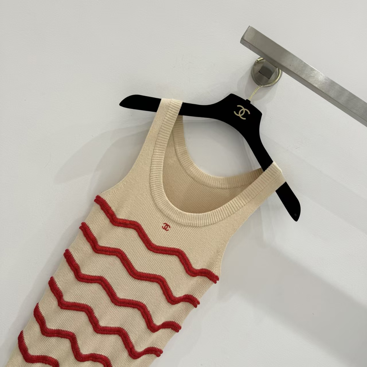 Cha Wave Stripe Knit Vest