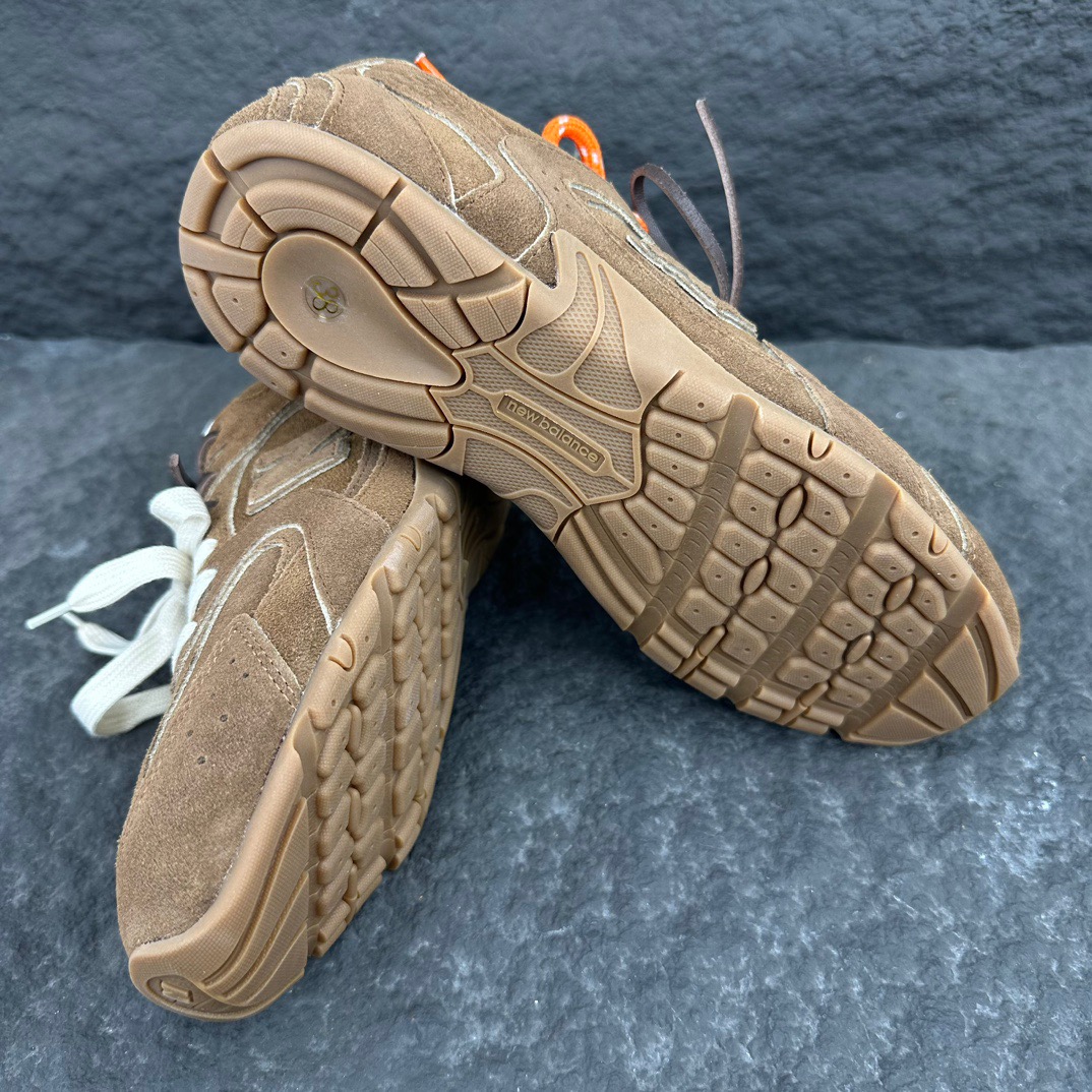 NEW BA x Miu suede sneakers