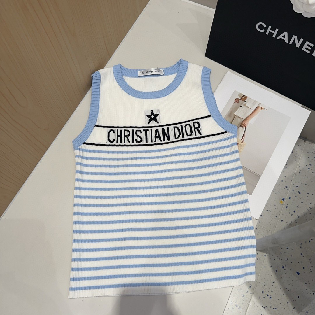 DIO Casual Vest