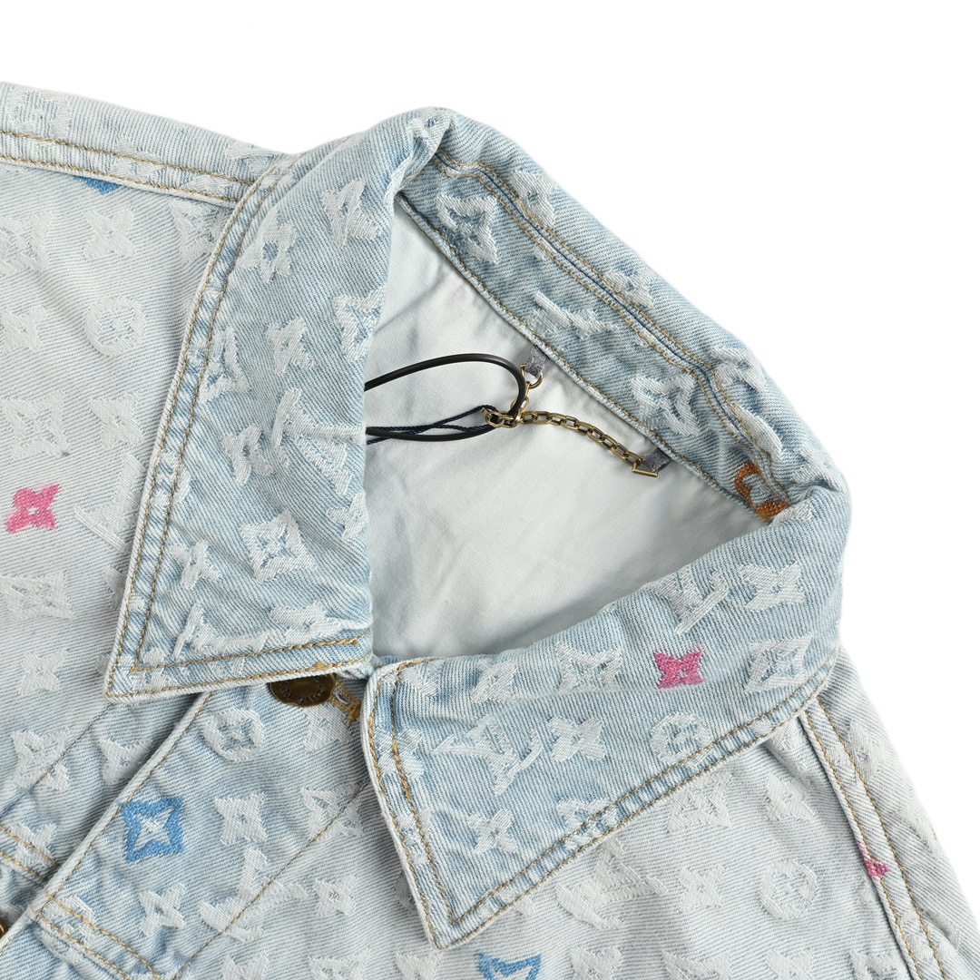 1V denim jacket